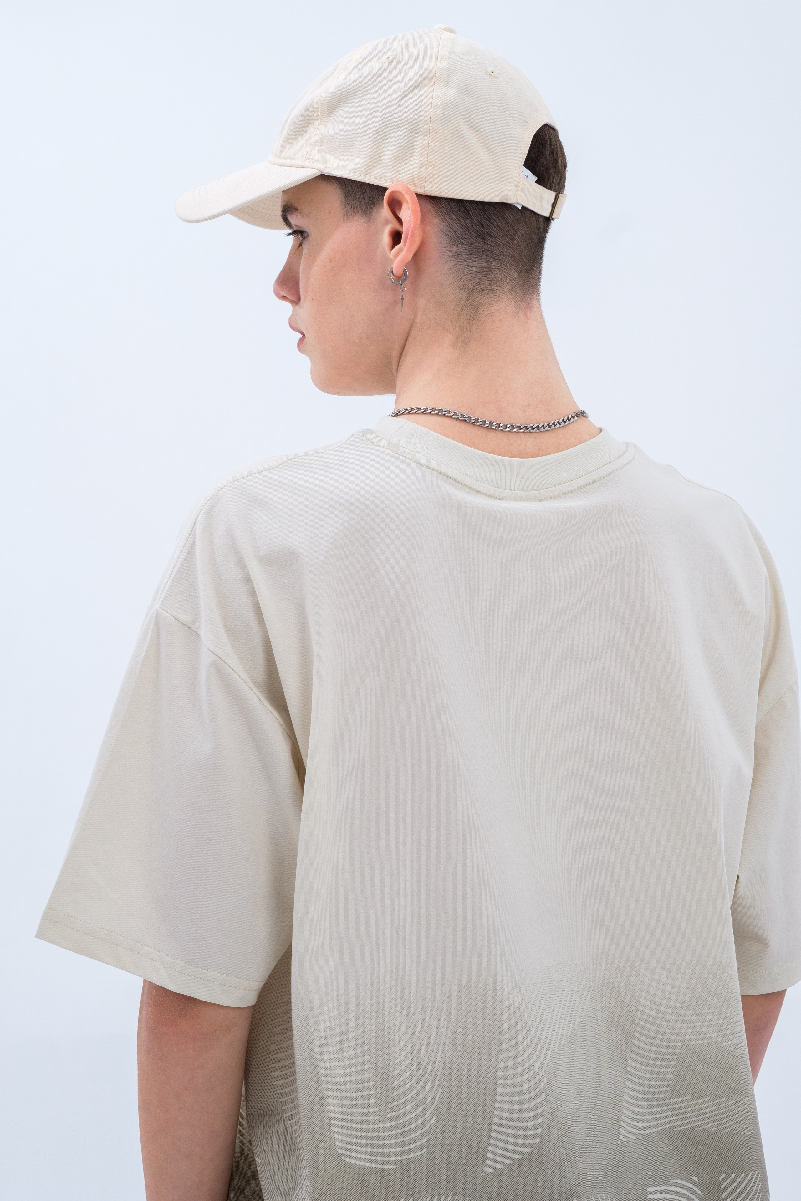 Фотосессия  одежды для маркетплейсов в СПб. Фотосессия для маркетплейсов