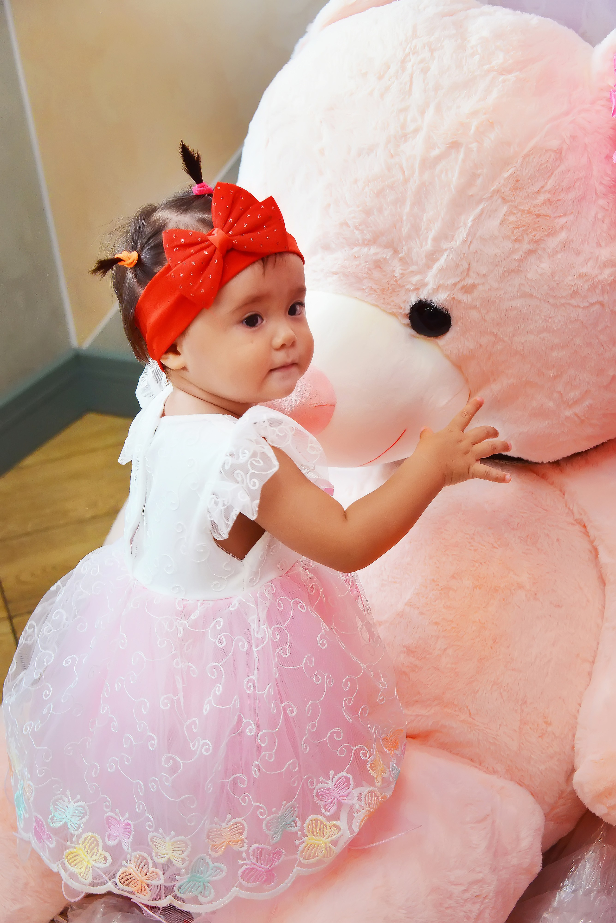 Дети-5 (Адель-1годик). Фотосъёмка. Фотограф Сергей Авдеев-семейный и детский фотограф в Алматы