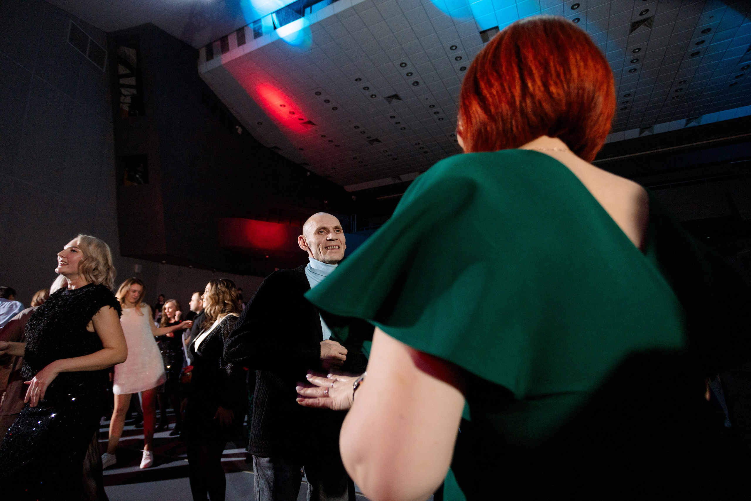 РЕПОРТАЖ: НОВЫЙ ГОД В ДК МЕТАЛЛУРГ. Профессиональный фотограф в Ижевске Леша Петров