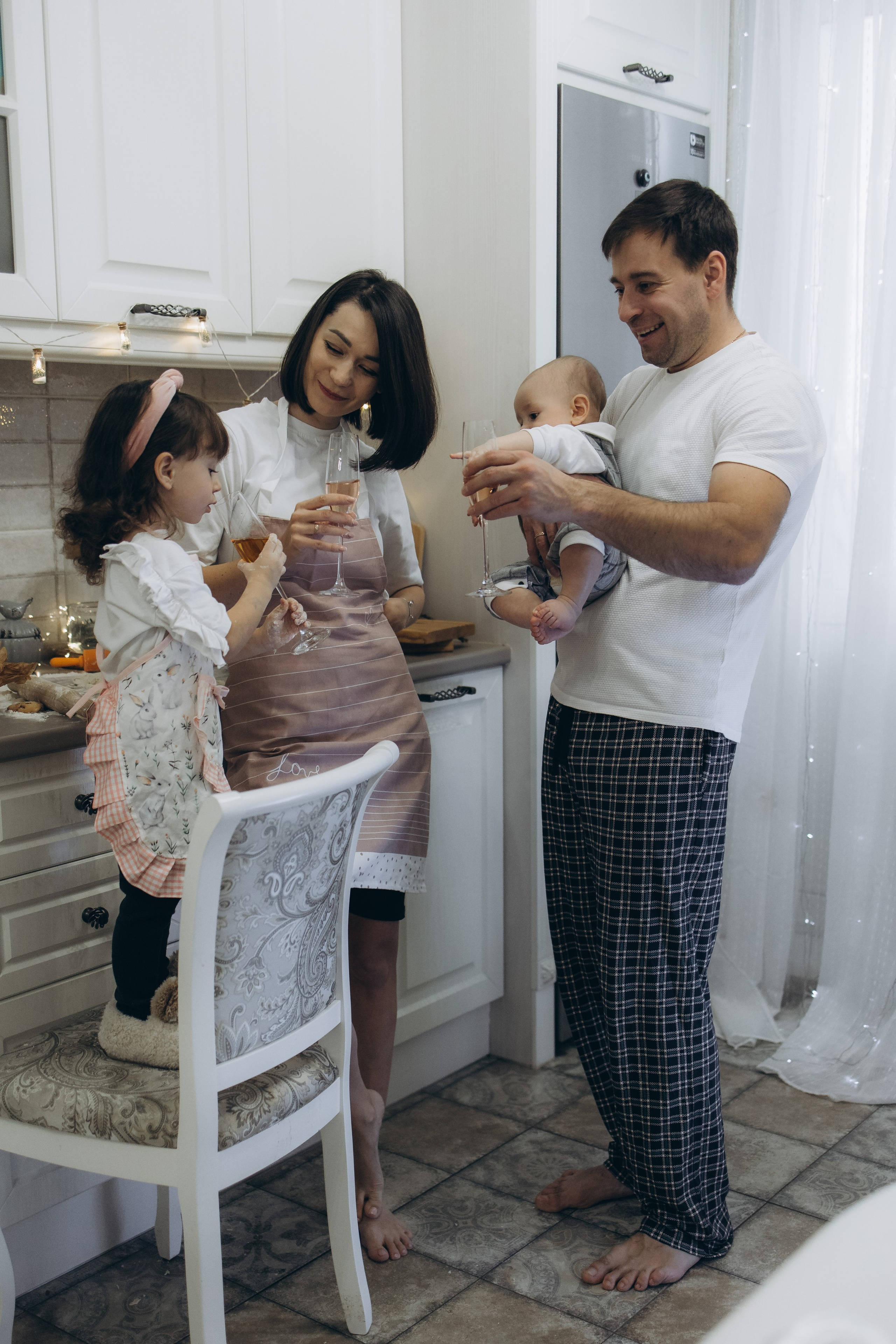 Маша, Женя, Ариана и Мирон. Семейный фотограф в Москве Виктория Ястребинская