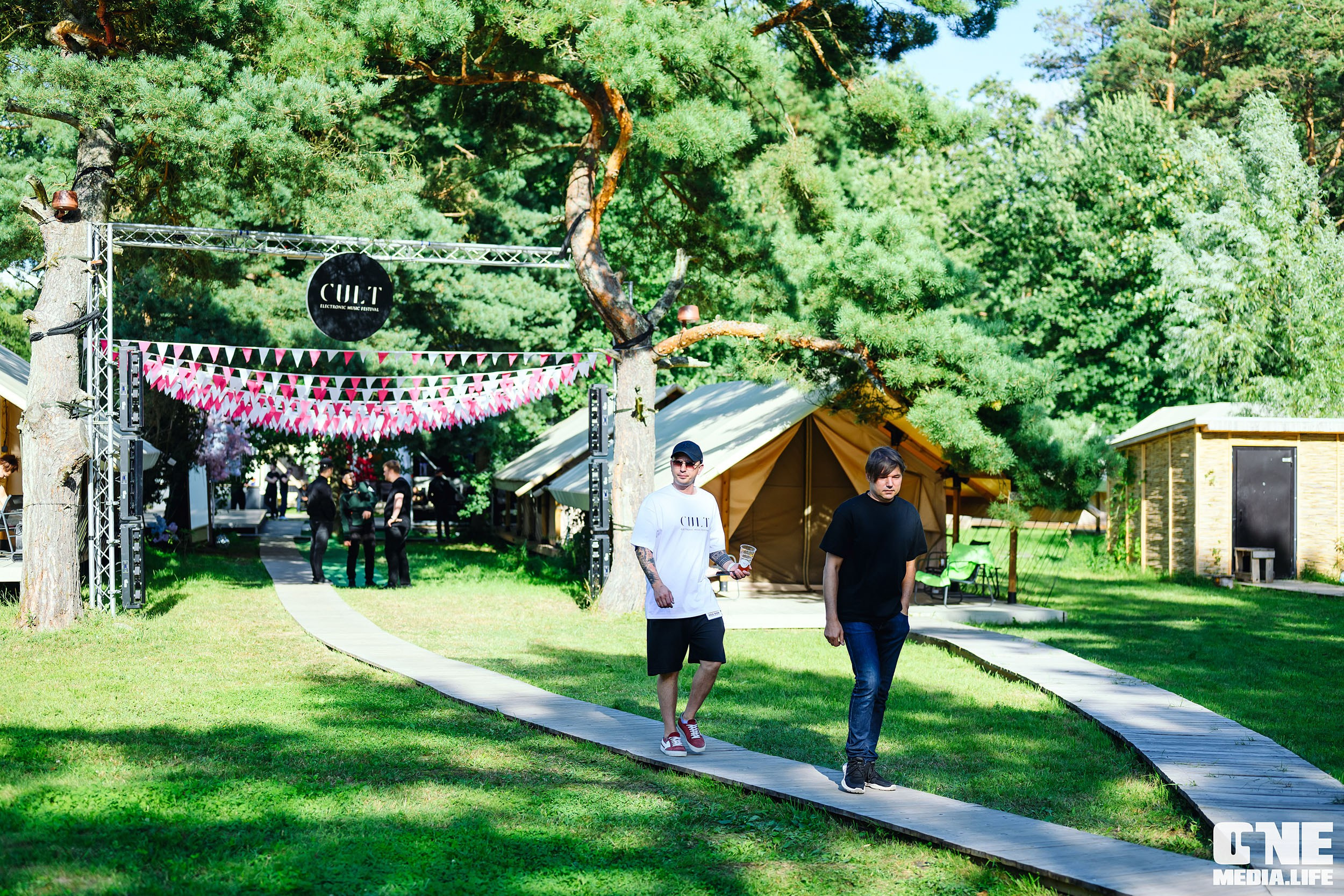 CULT — electronic music festival. Day II. One Media Life: фоторепортажи, фотоотчеты с мероприятий и заведений