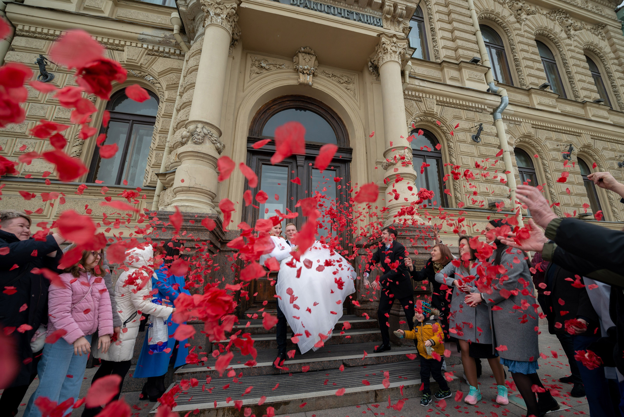 Екатерина и Алексей (свадебная фотосессия в Эрмитаже и Первом Дворце Бракосочетания на Английской набережной 28). Портретный, семейный и свадебный фотограф в Санкт-Петербурге и в Пушкине Ширяев Денис
