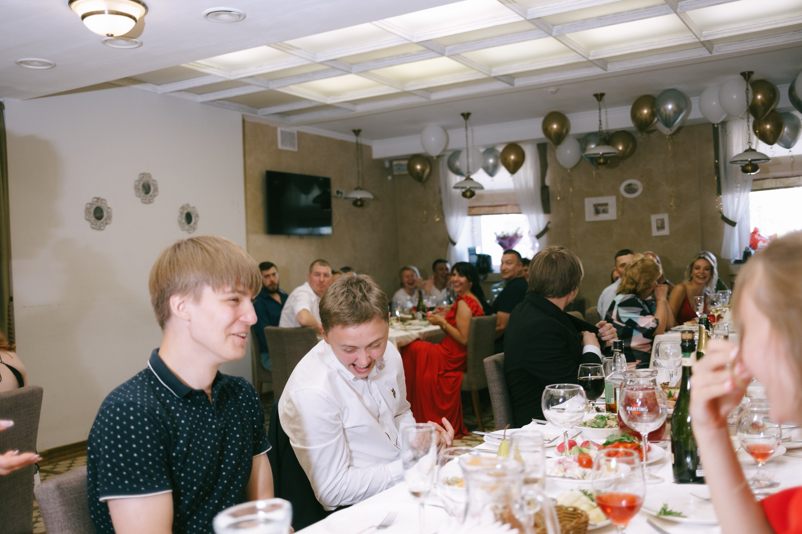 Выпускной школа 33. Свадебный и репортажной фотограф Денис Ожигин в Краснодаре и Краснодарском крае