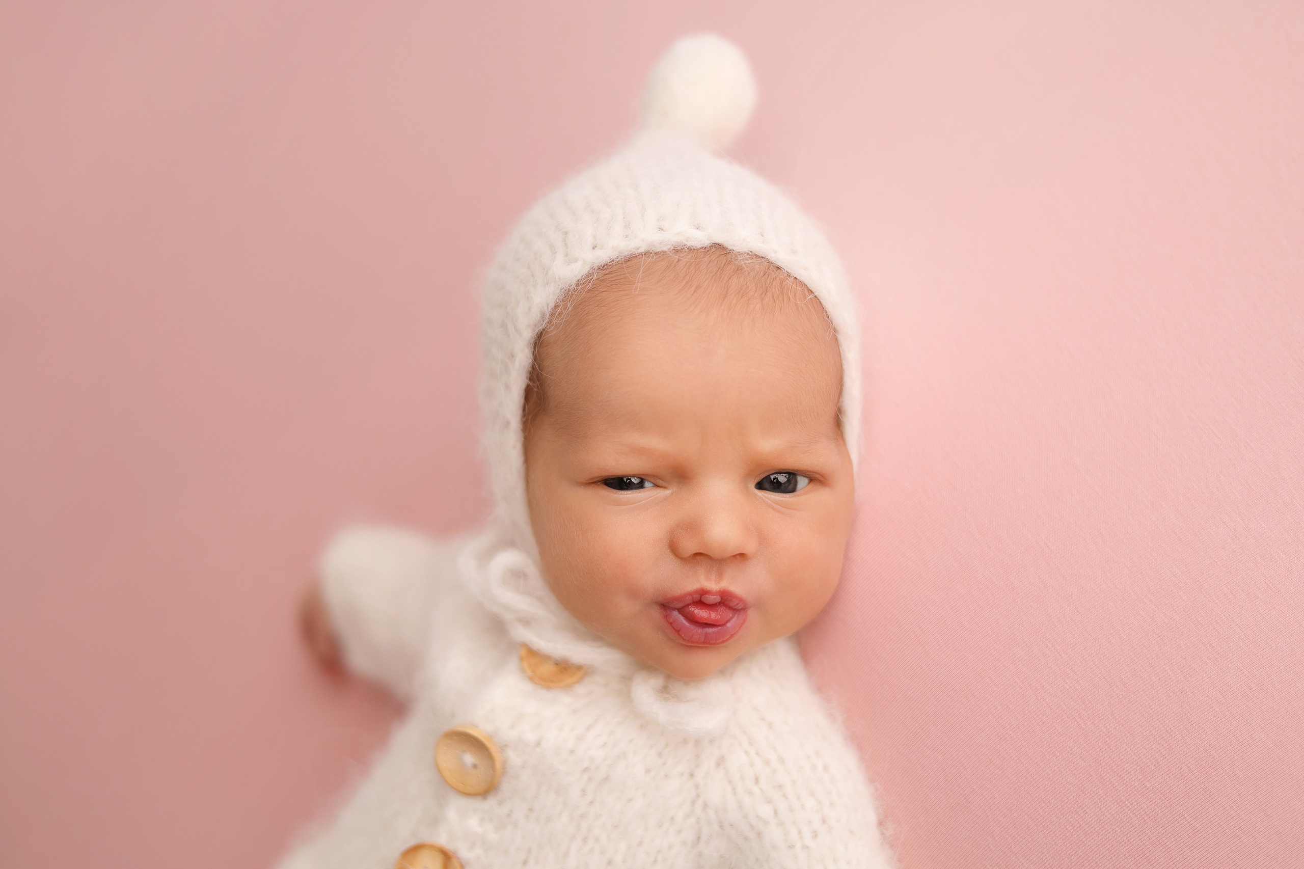 Ньюборн съемка двойняшек в Москве. Фотограф новорожденных Москва. Ньюборн фотограф Москва