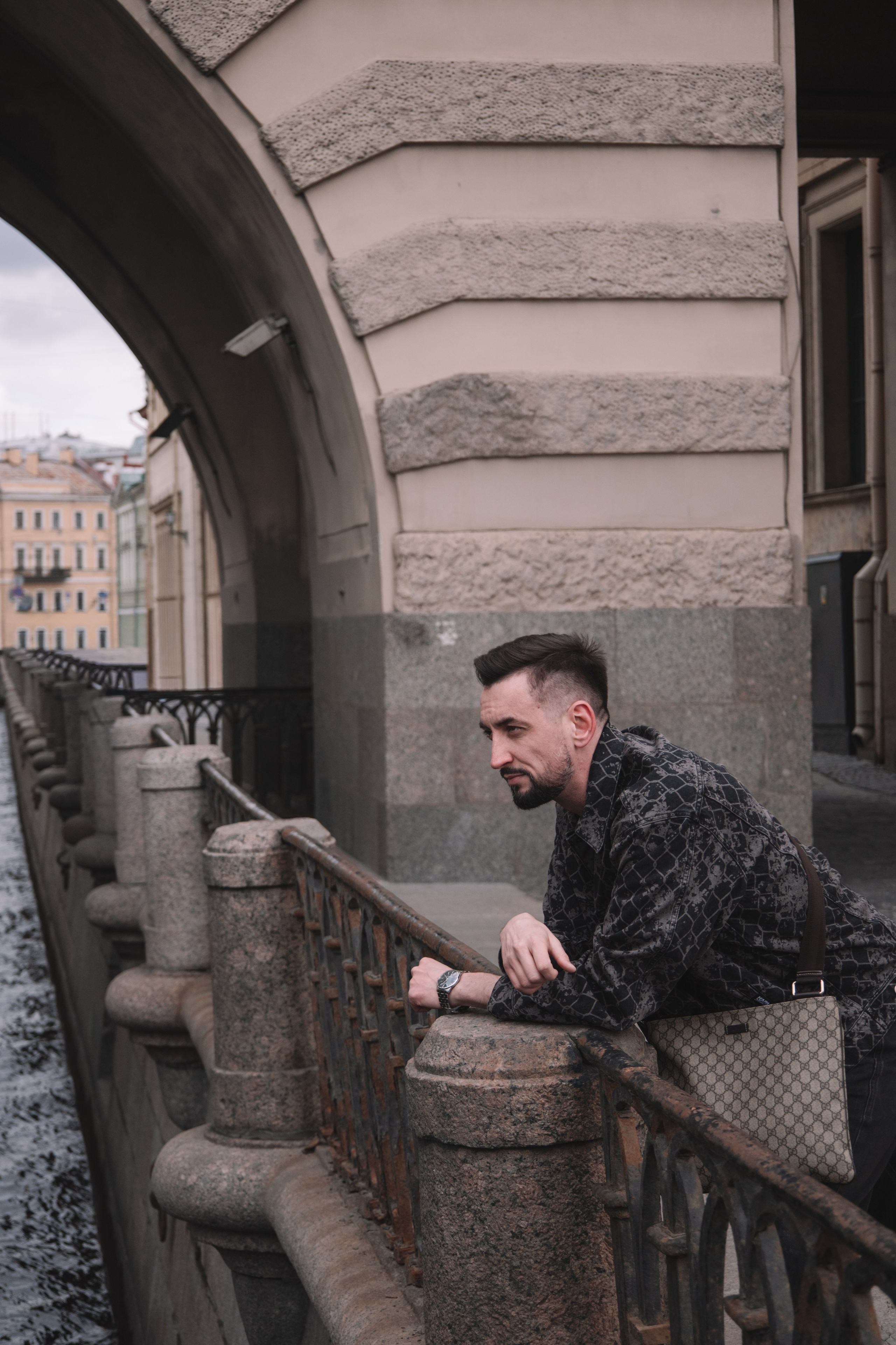 Константин. Семейный фотограф в Санкт-Петербурге. Запечатление мгновений и ярких воспоминаний в Вашей жизни