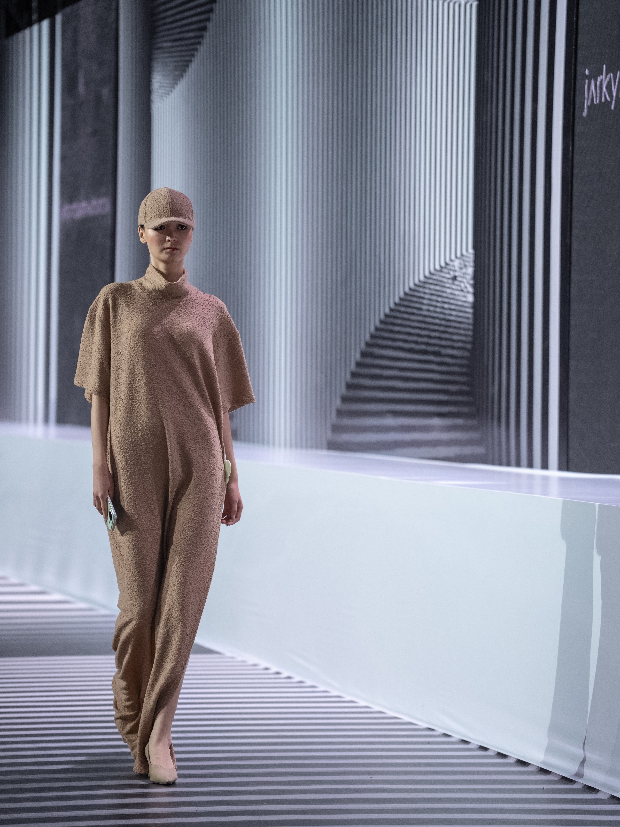 JARKYN BAIMAKHANOV. Сайт Алматинского НЮ АРТ, будуар и фэшн фотографа Дениса Карпенко