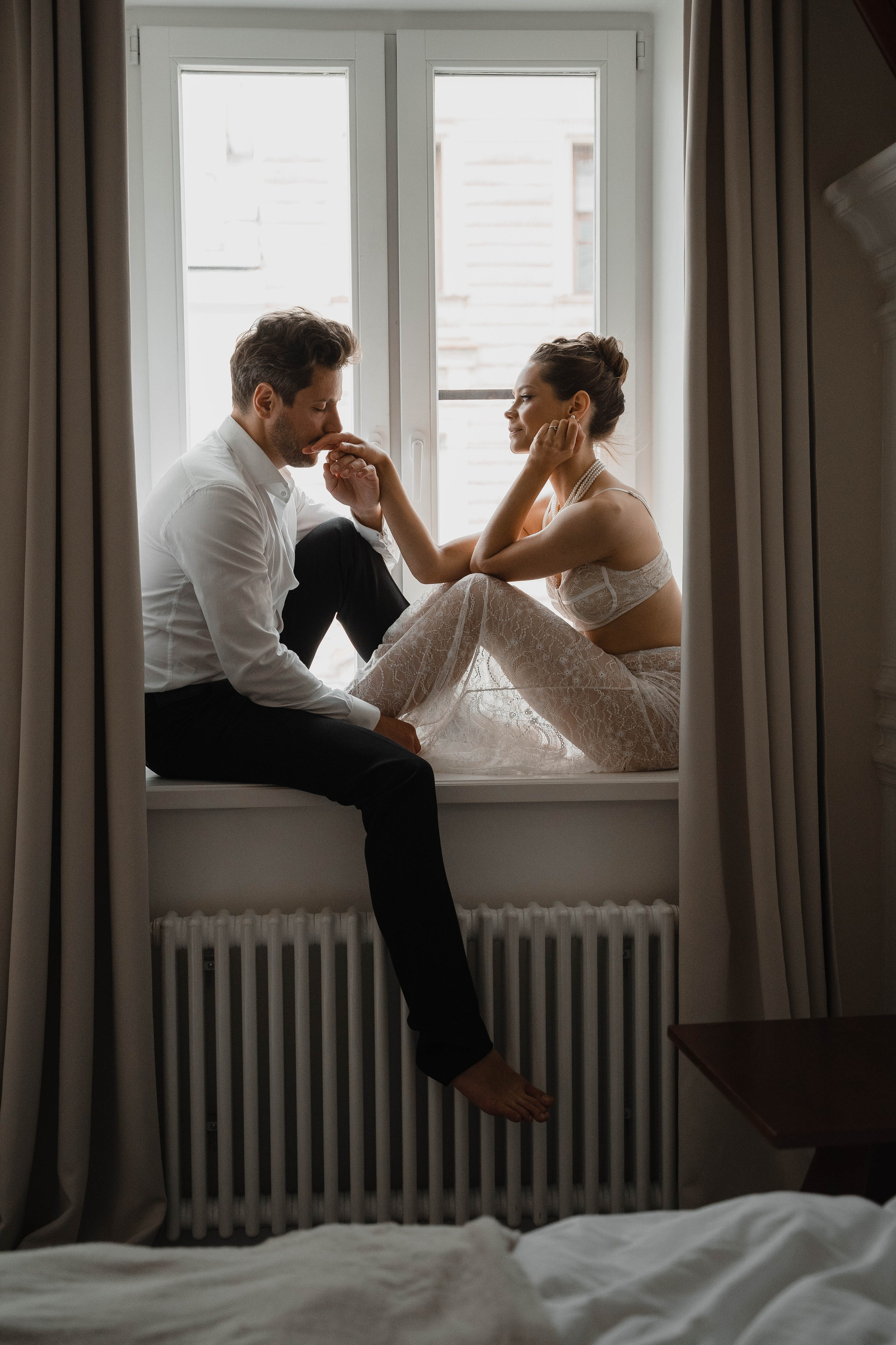 Совместные сборы в одной квартире…. Свадебный фотограф Казань Анастасия Доле