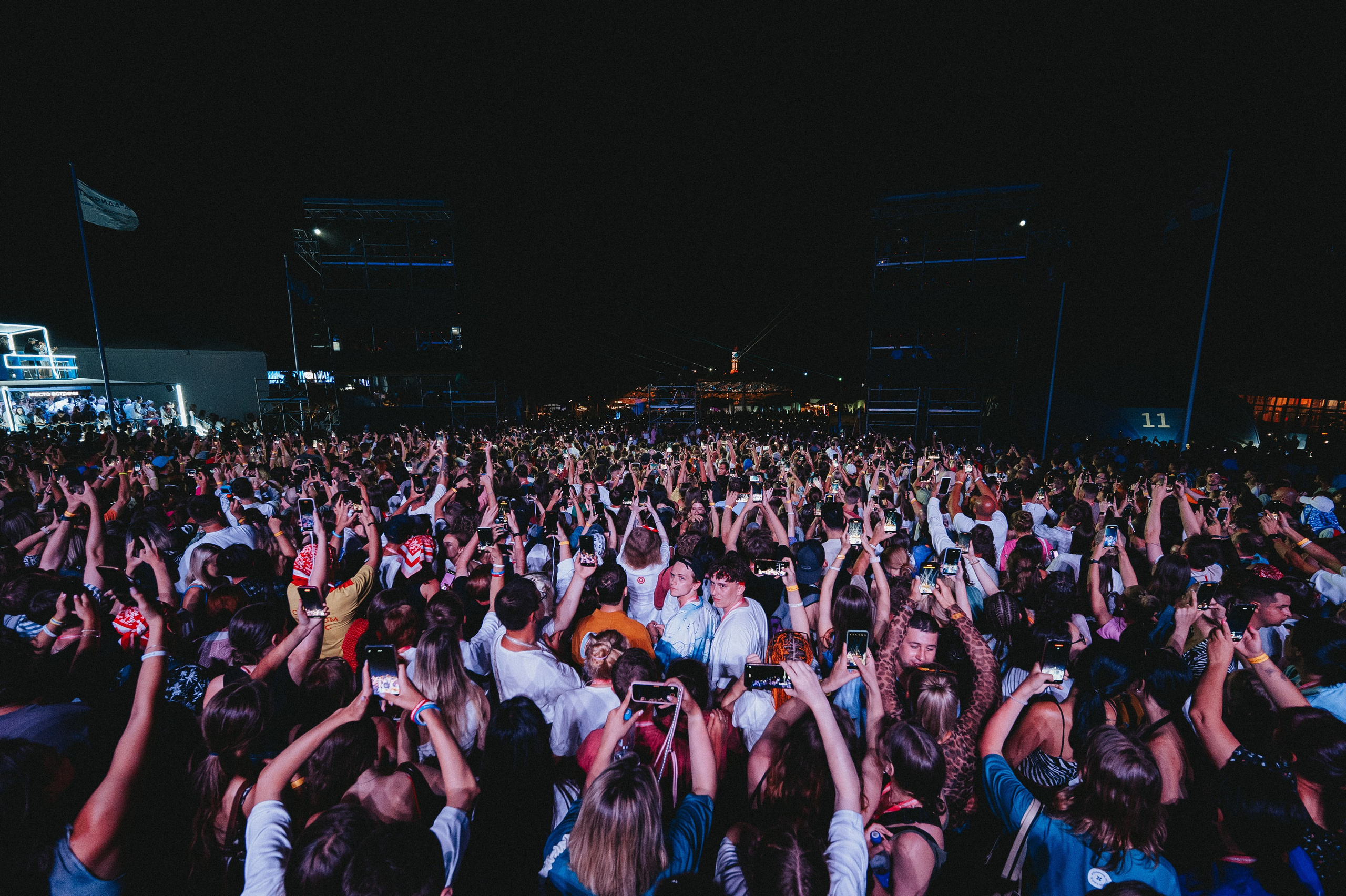 Контент съемка общего масштаба концерта для артиста в Ростове-на-Дону