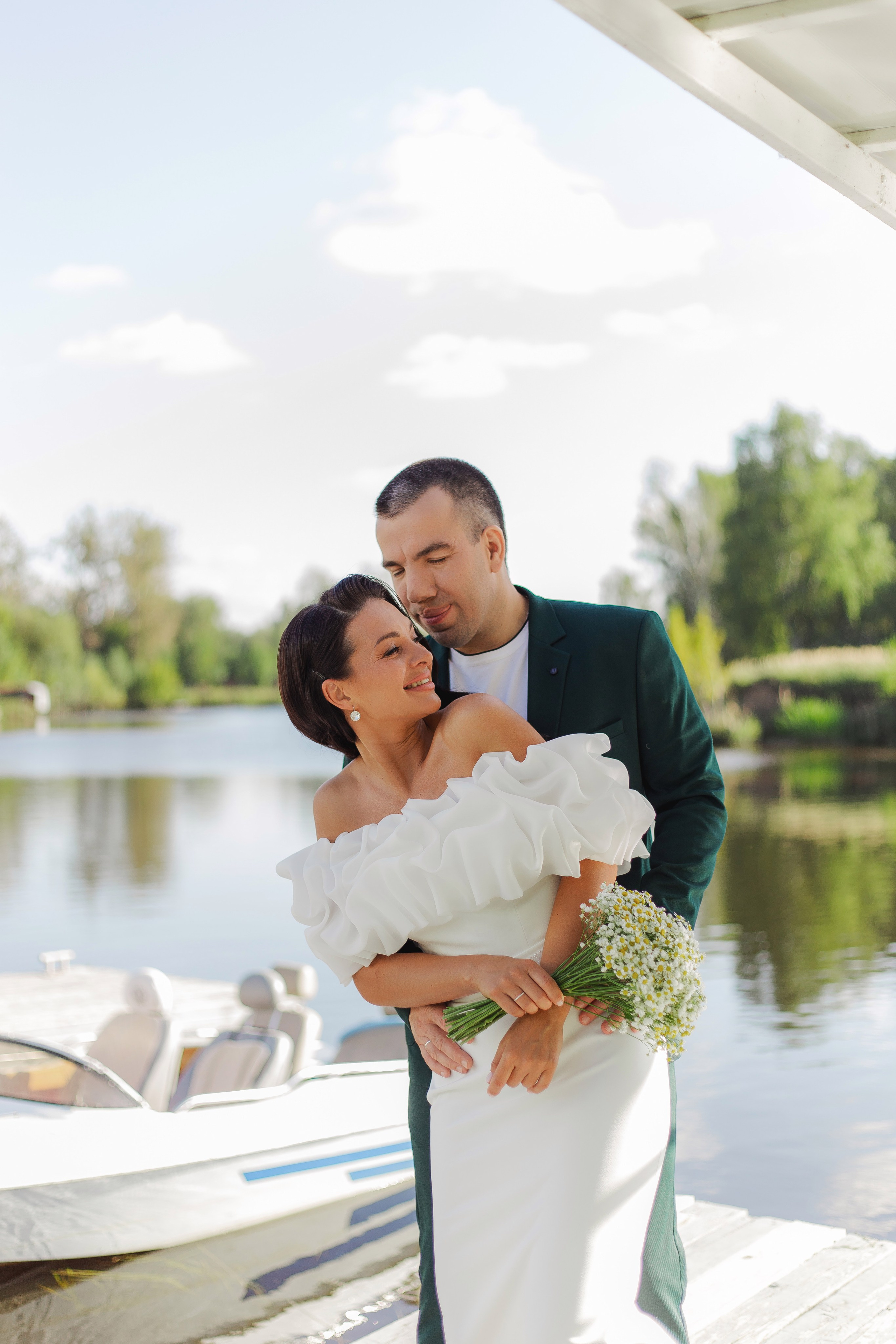 Свадебная съемка на берегу канала им. Москвы. Главная