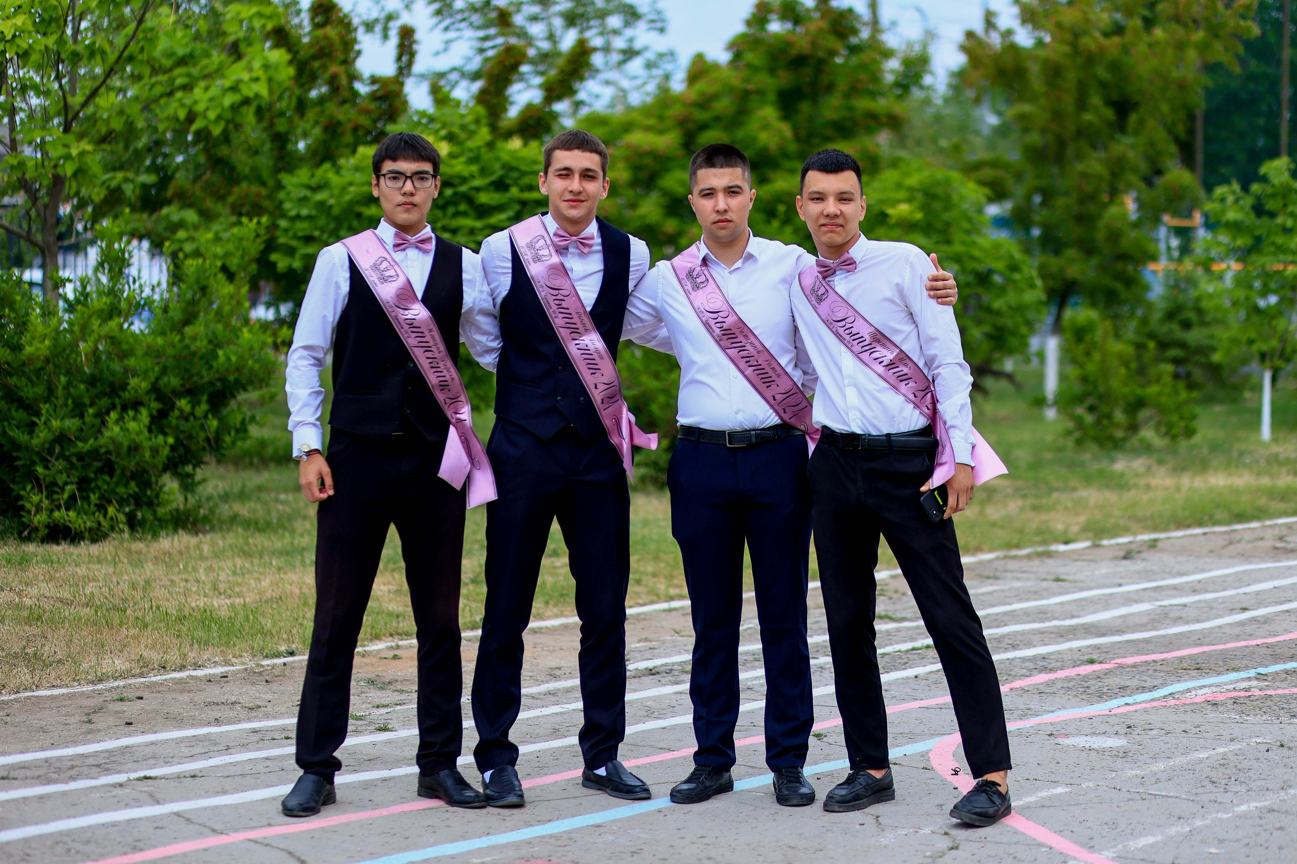 ШКОЛА ПОСЛЕДНИЙ ЗВОНОК. Свадебный фотограф — видеограф в г. Астрахань Екатерина Юмашева