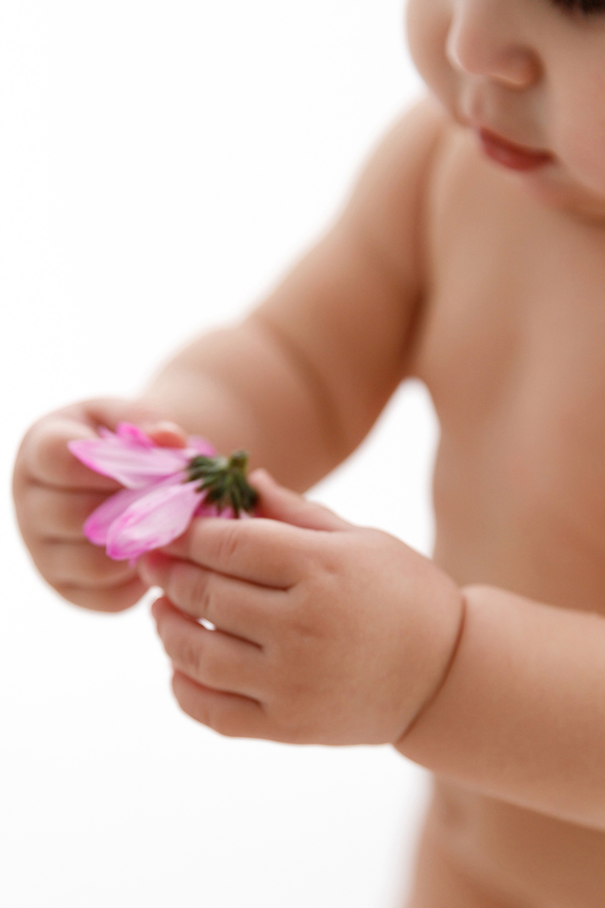 Годик Софии. Фотограф новорожденных Славянск-на-Кубани Куцевольская Екатерина