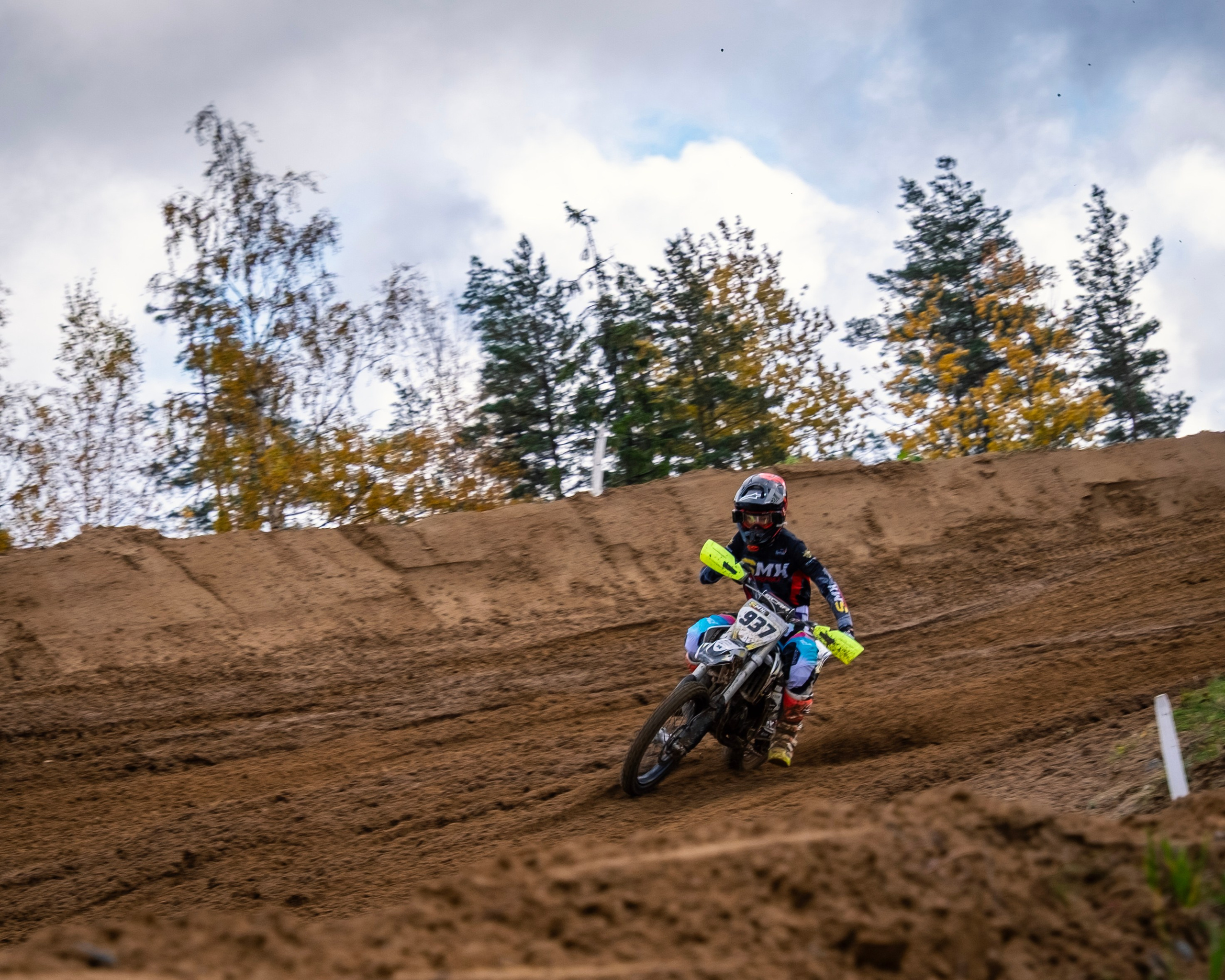 Мотокросс (Игора Драйв). Автомобильные фотографии и рисунки в Санкт-Петербурги Пашков Дмитрий