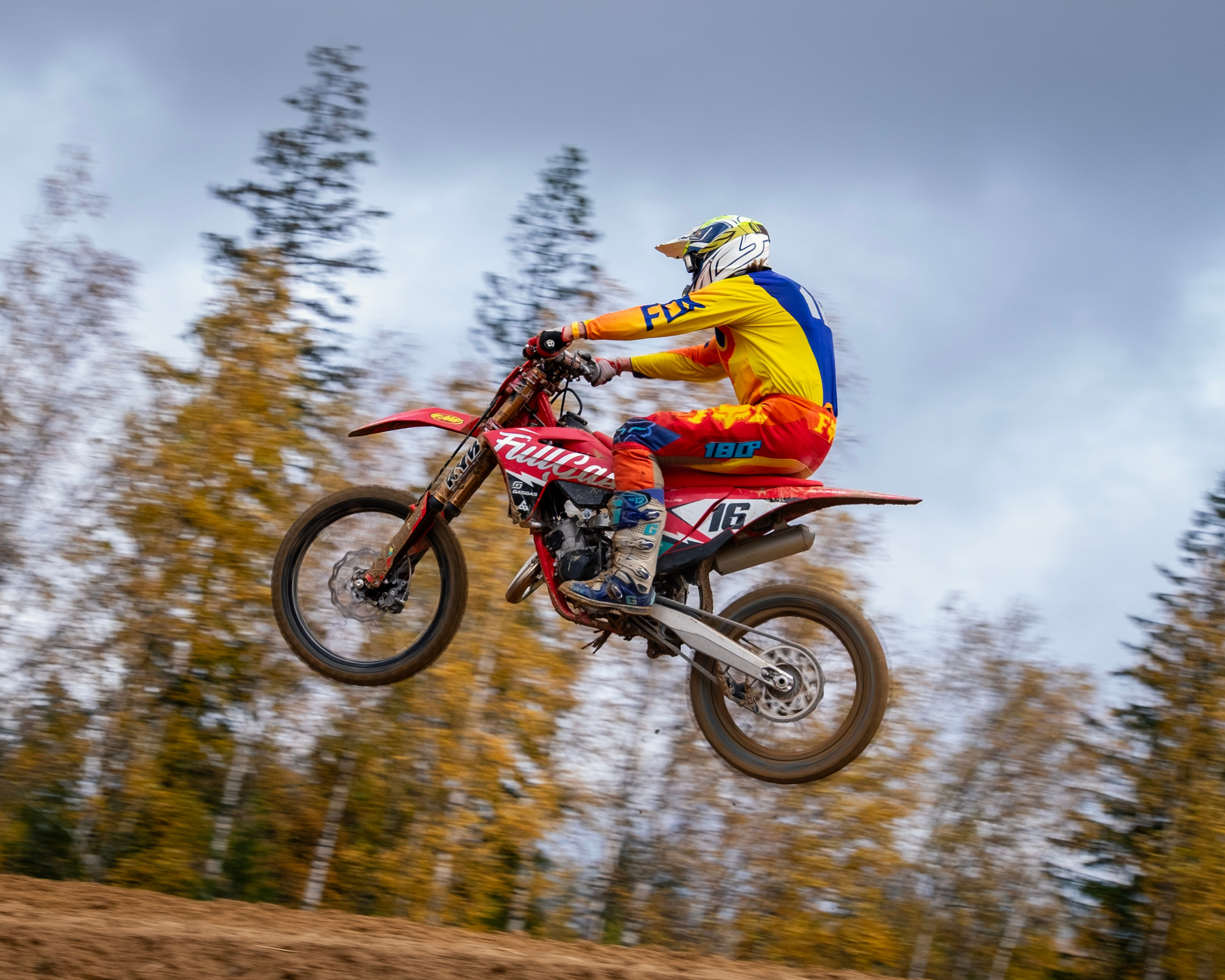 Мотокросс (Игора Драйв). Автомобильные фотографии и рисунки в Санкт-Петербурги Пашков Дмитрий