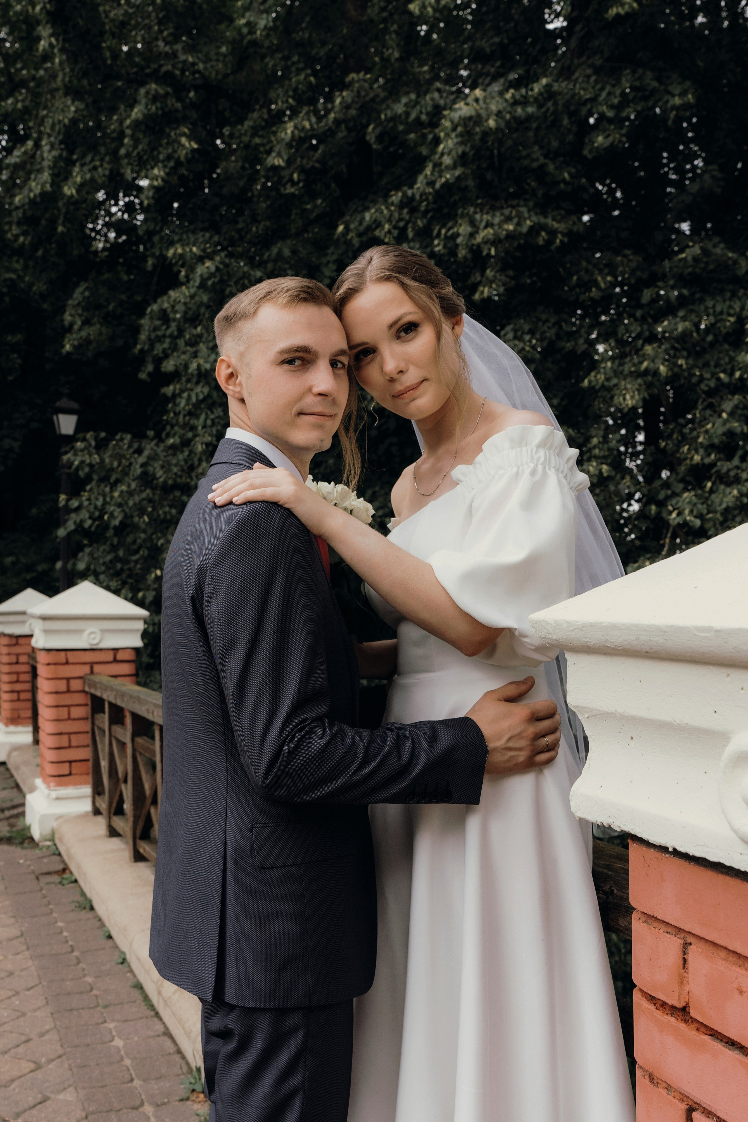 Свадебная прогулка в Лошицком парке. Ваш семейный фотограф в Минске — Вика Трегубова