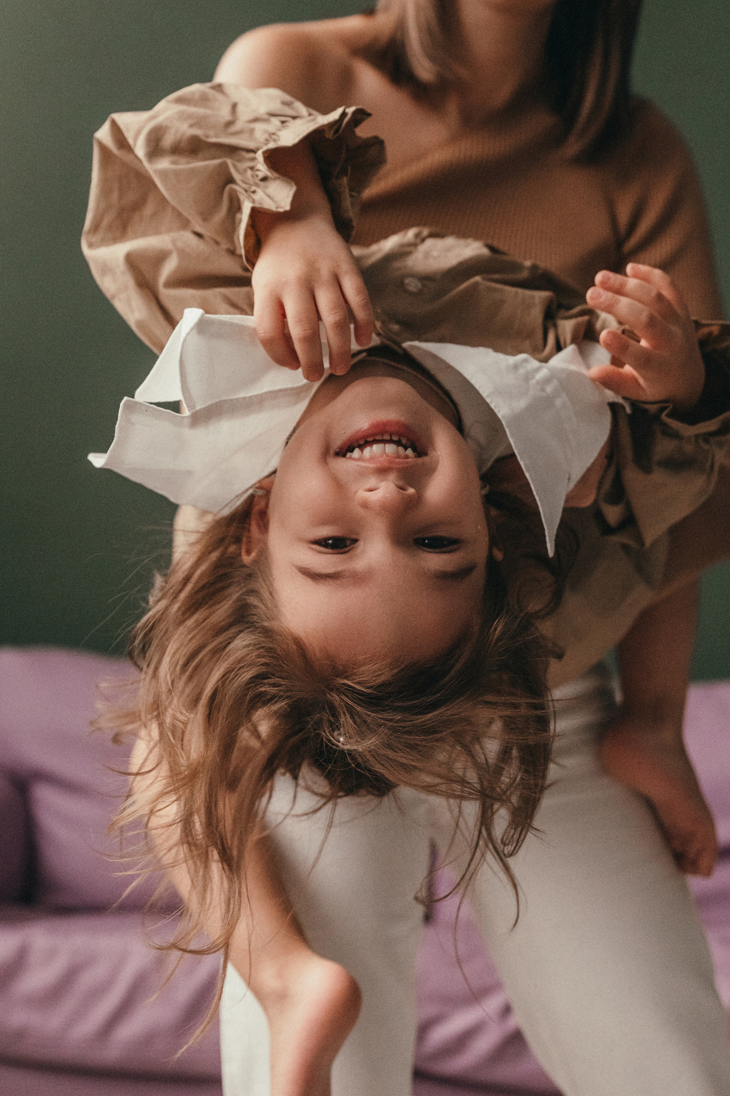 Карина и София. Семейный фотограф • Домашние съемки в Нижнем Новгороде