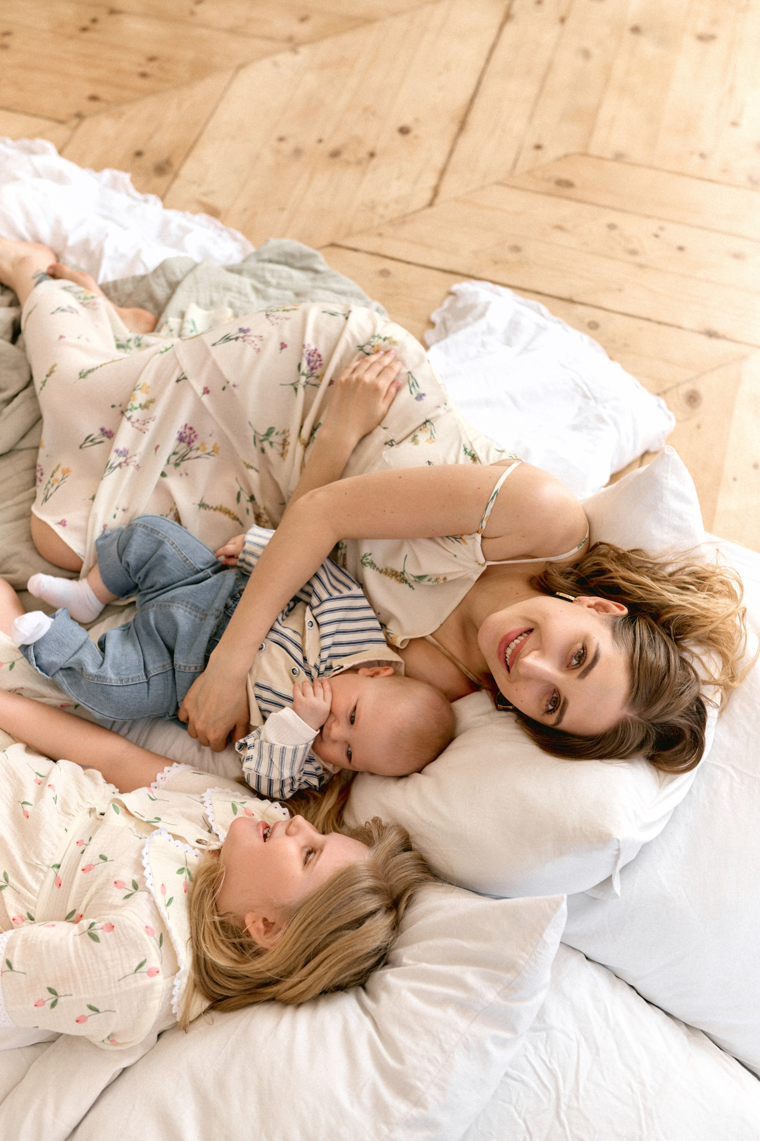 Таня, Саша и Тимоша. Сестры Карабаза. Фотографы и ретушеры в Москве и Санкт-Петербурге