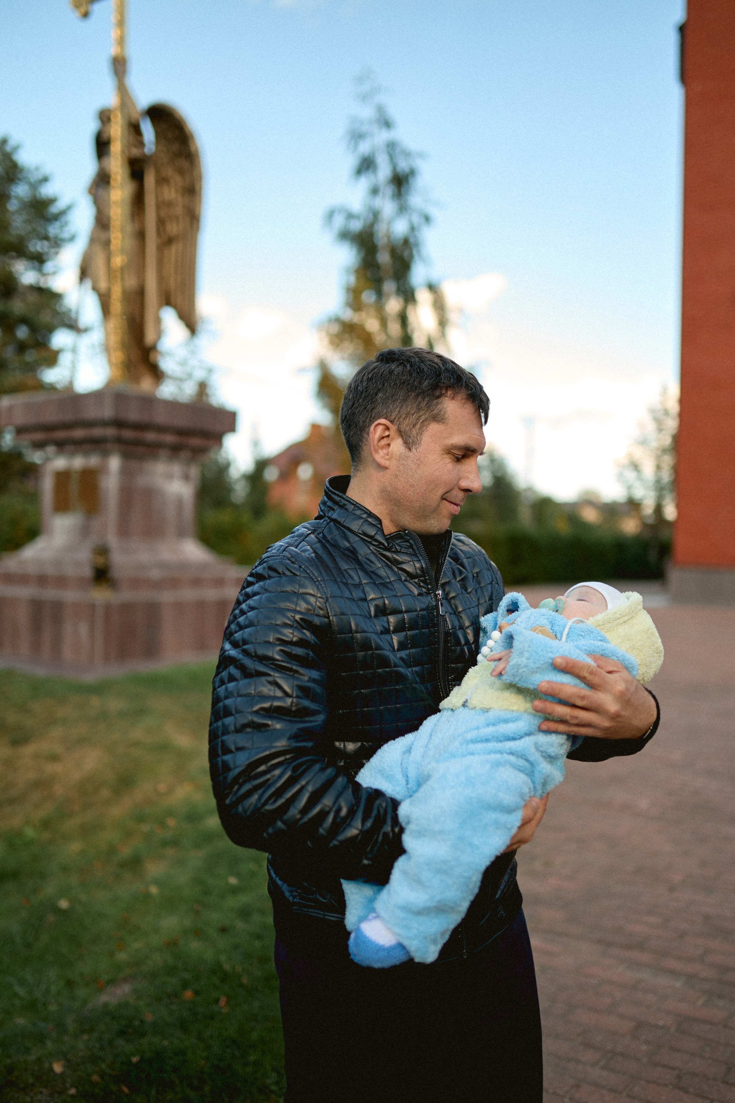 Крещение Кирилла. Сестры Карабаза. Фотографы и ретушеры в Москве и Санкт-Петербурге