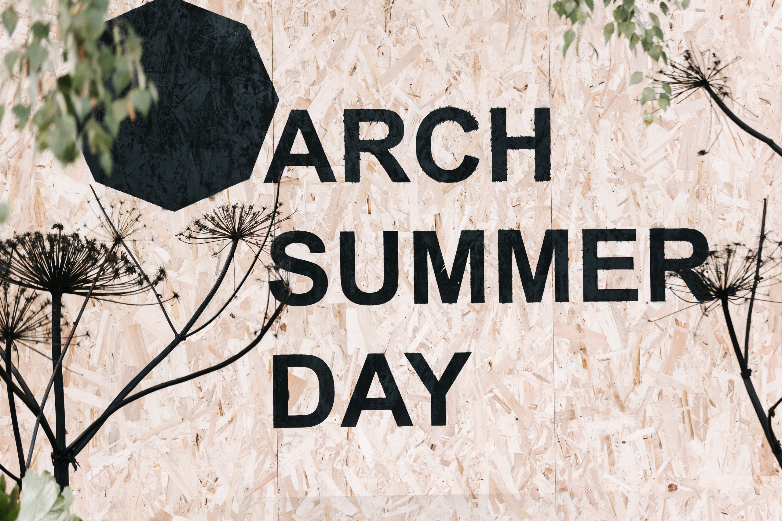 ARCH SUMMER DAY