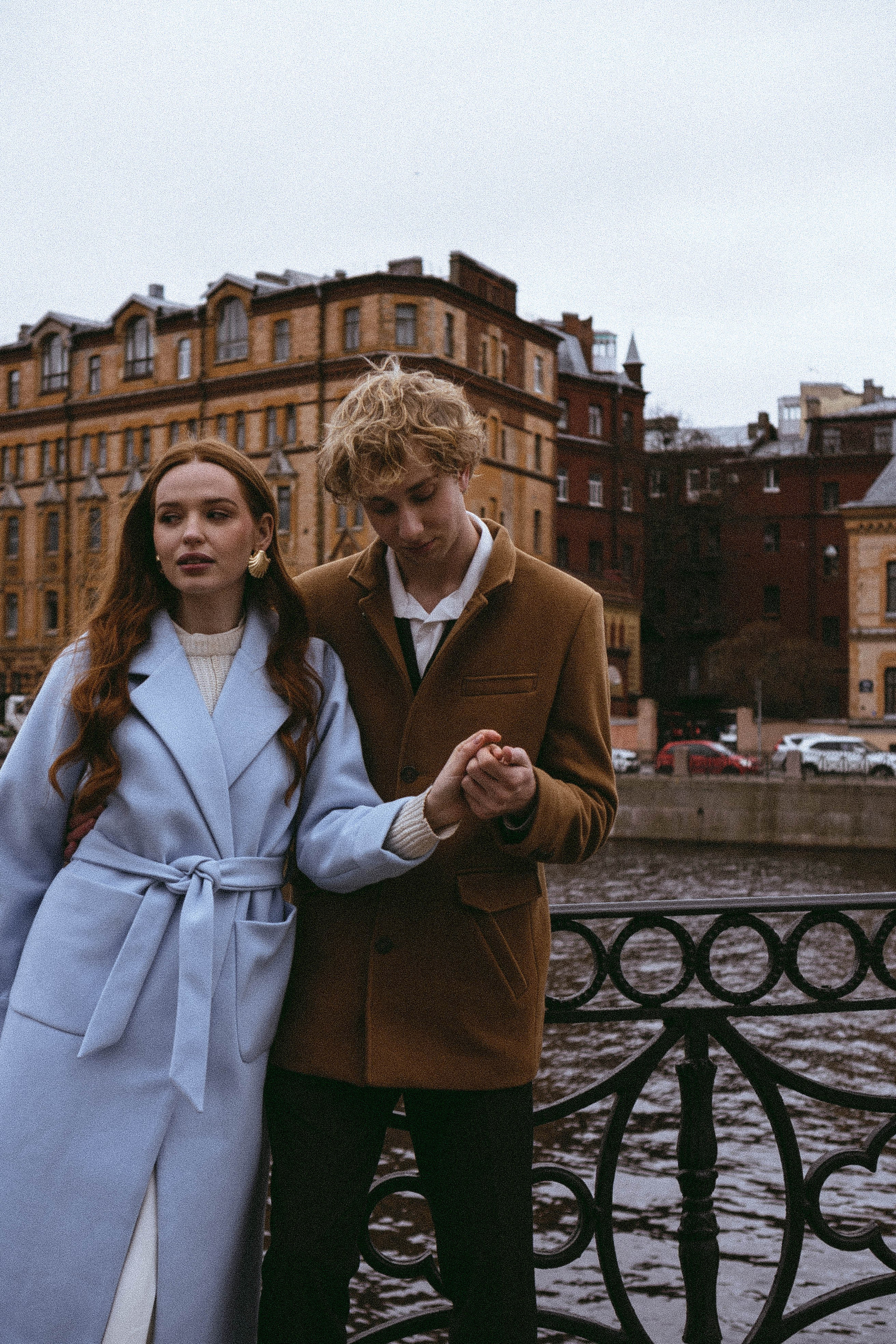 СВАДЕБНАЯ СЬЕМКА В ОТЕЛЕ. СБОРЫ ЖЕНИХА И НЕВЕСТЫ И ТАКЖЕ ТОР И ПОДГОТОВКА К ПРОГУЛКЕ И ПРОГУЛКА ПО ПЕТРОГРАДКЕ. Профессиональный фотограф, Санкт-Петербург — Виктория Богомолова