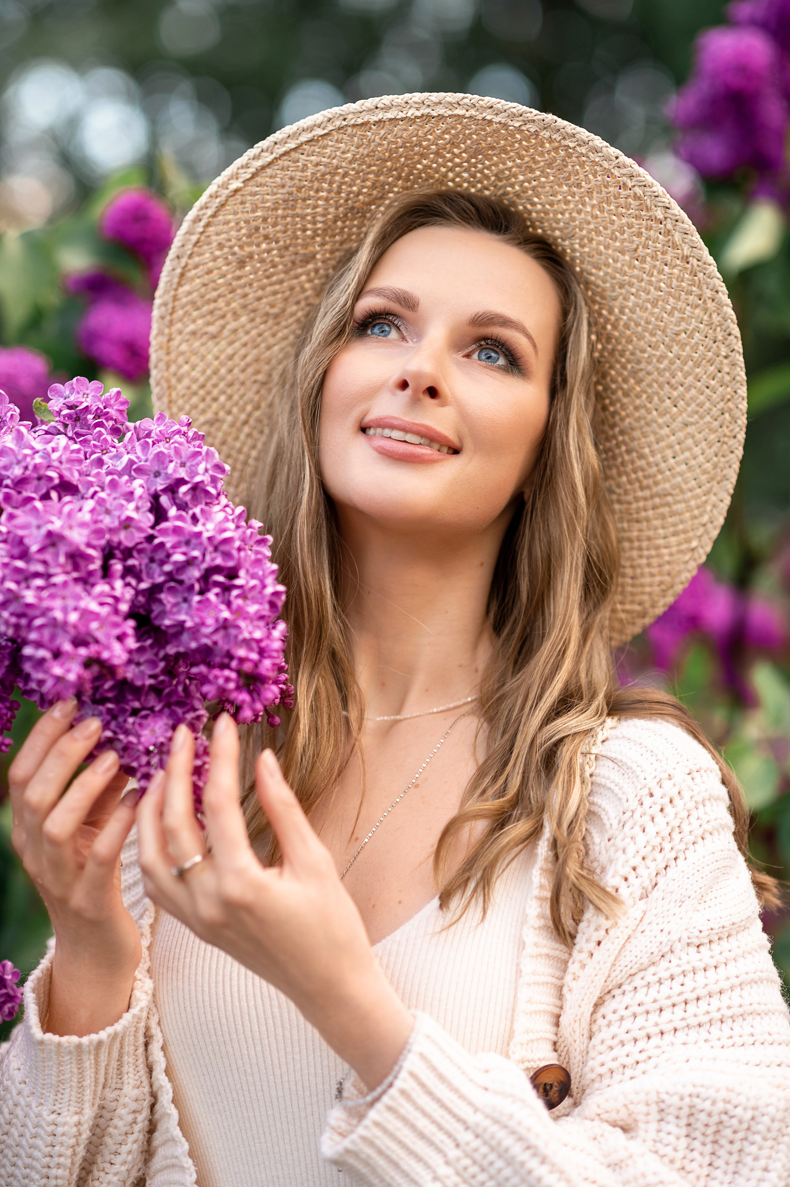 Фотосессия в сирени. Фотосессии в Москве, женский и семейный фотограф Юлия Михайленко