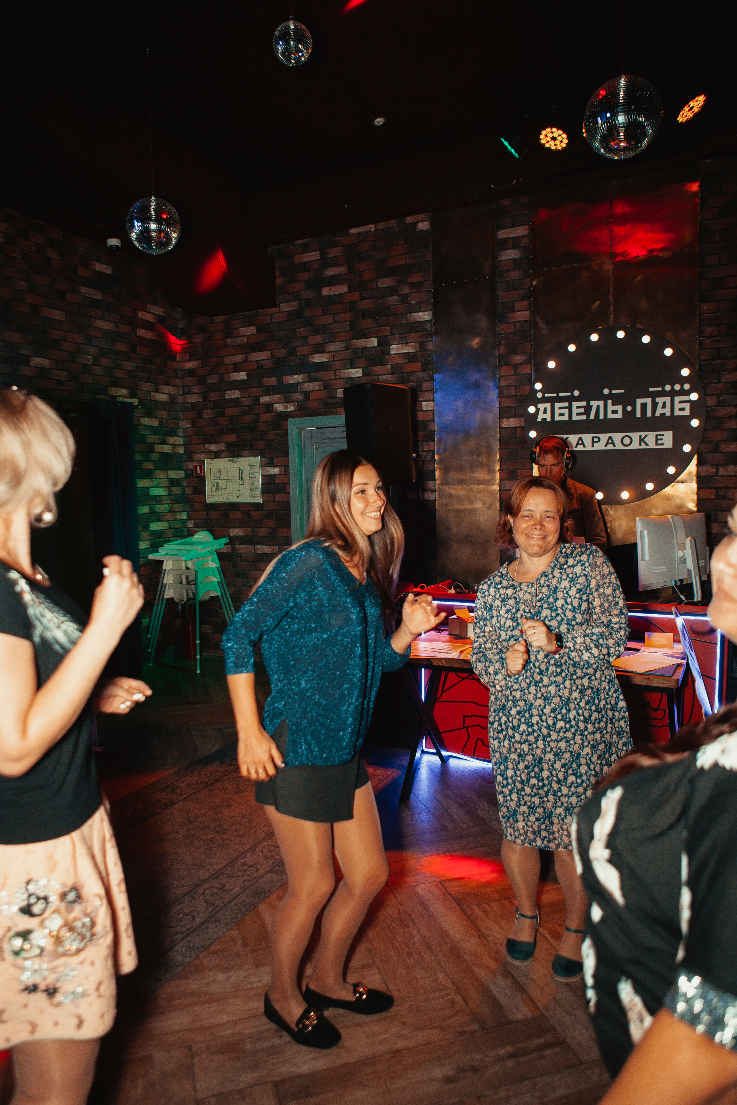 Репортаж. Студийный, семейный и свадебный фотограф в Москве Сергей Хиров