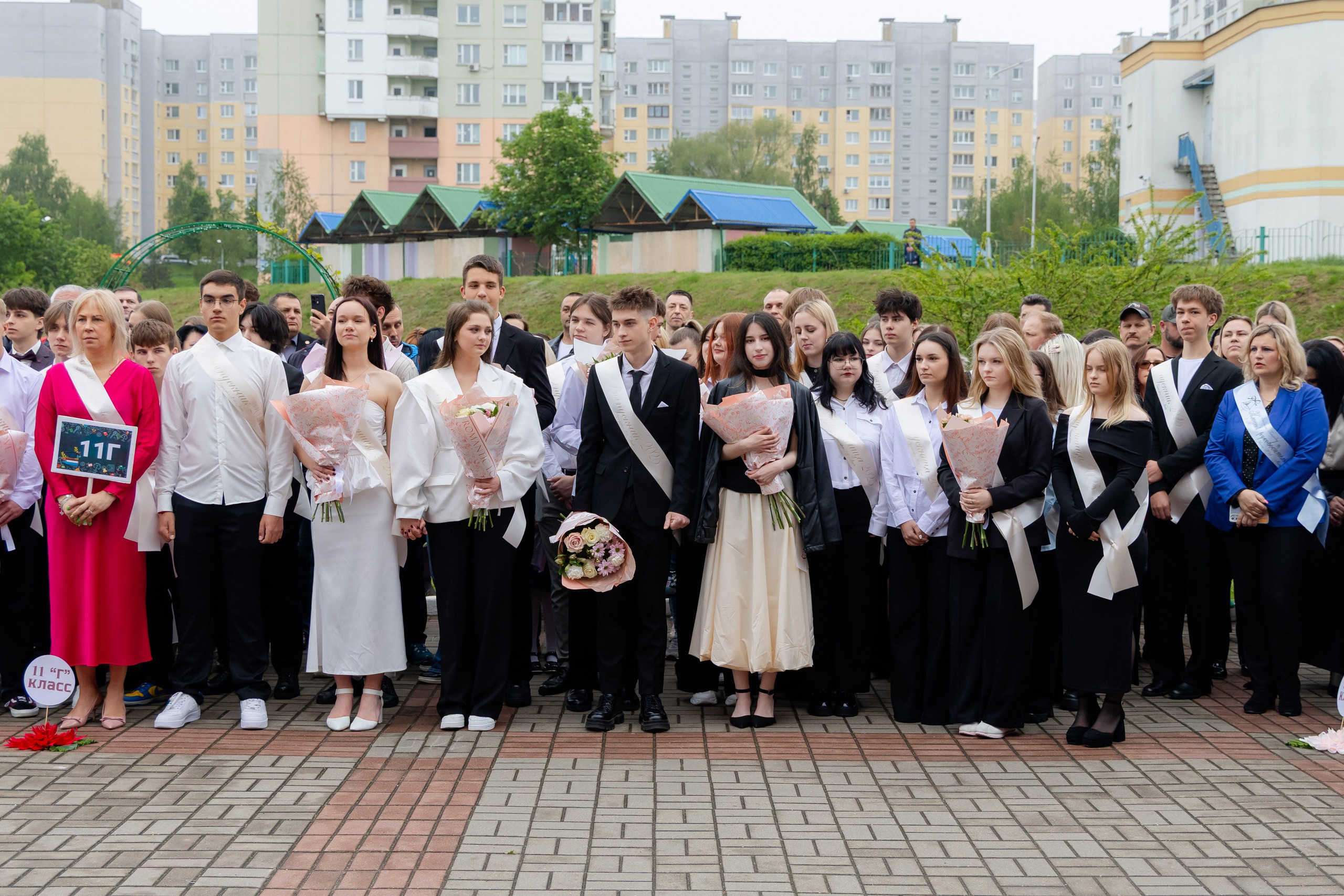 Последний звонок 2025 в Минске. Свадебный фотограф в Минске/Беларуси Сергей Спиридонов