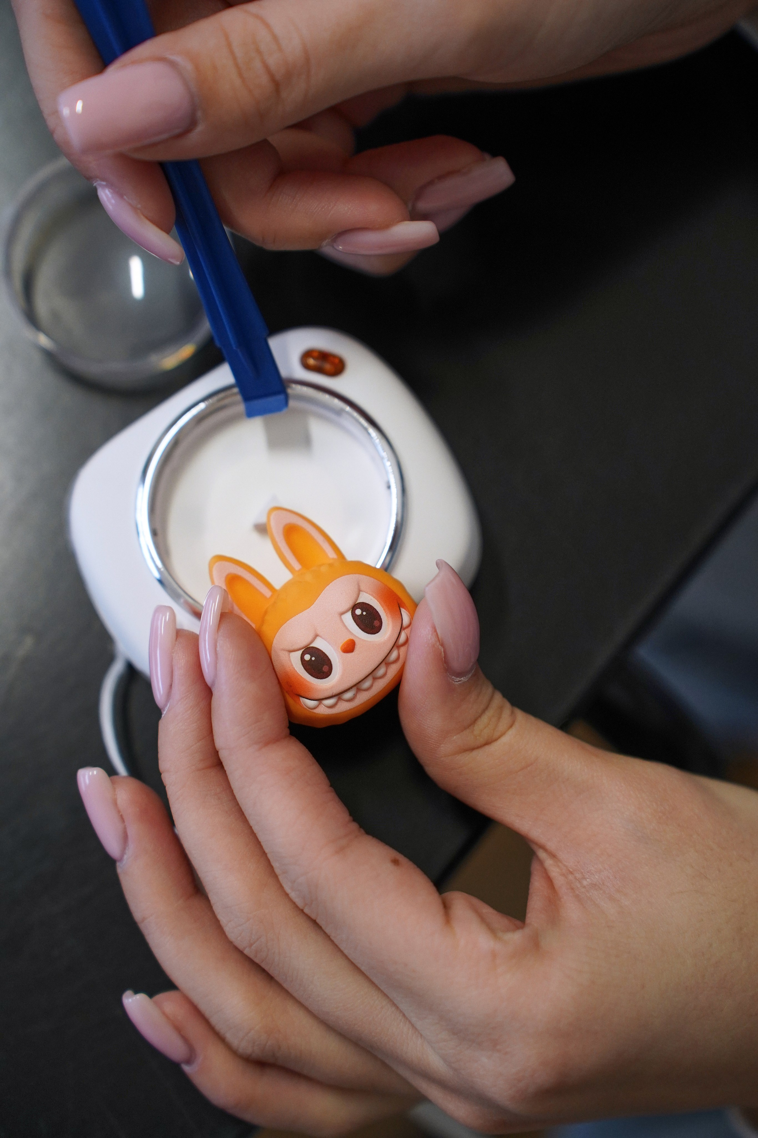 Наушники в интерьере. Фотограф