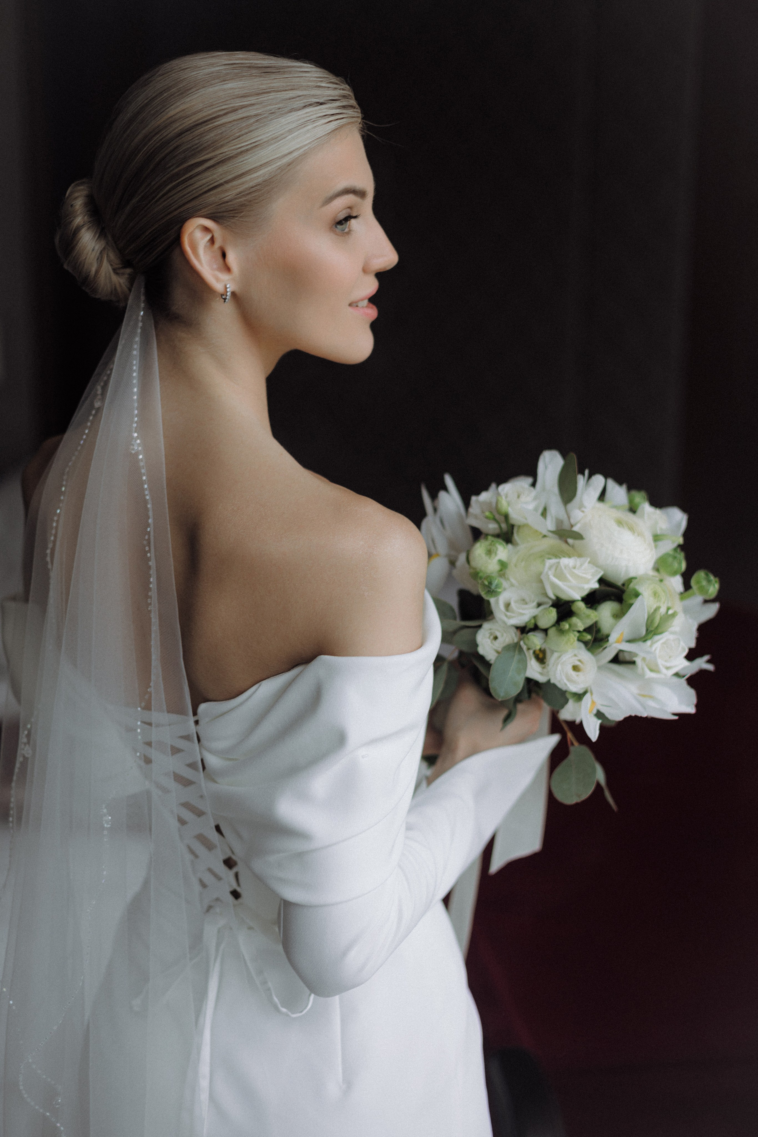 Свадебная фотосессия на стадионе Спартак. Свадебный фотограф в Москве. свадебная фотосессия Москва. Фотограф в Москве Валерия Рожкова