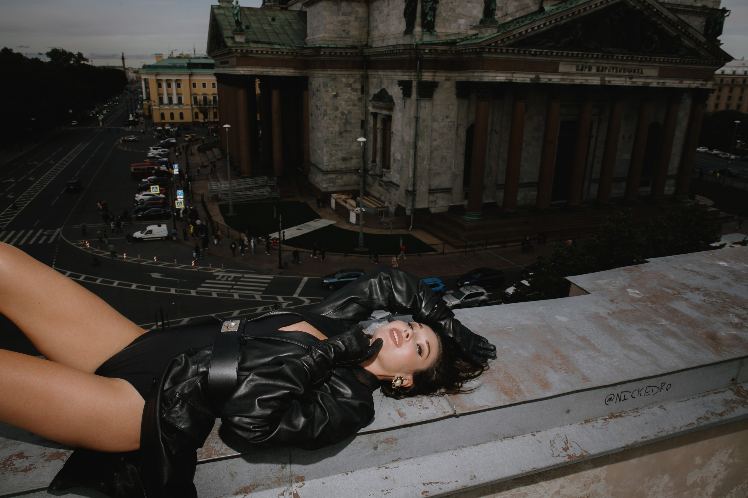 Вероника (съемка на крыше). Фотограф в Москве и Санкт-Петербурге Дарина