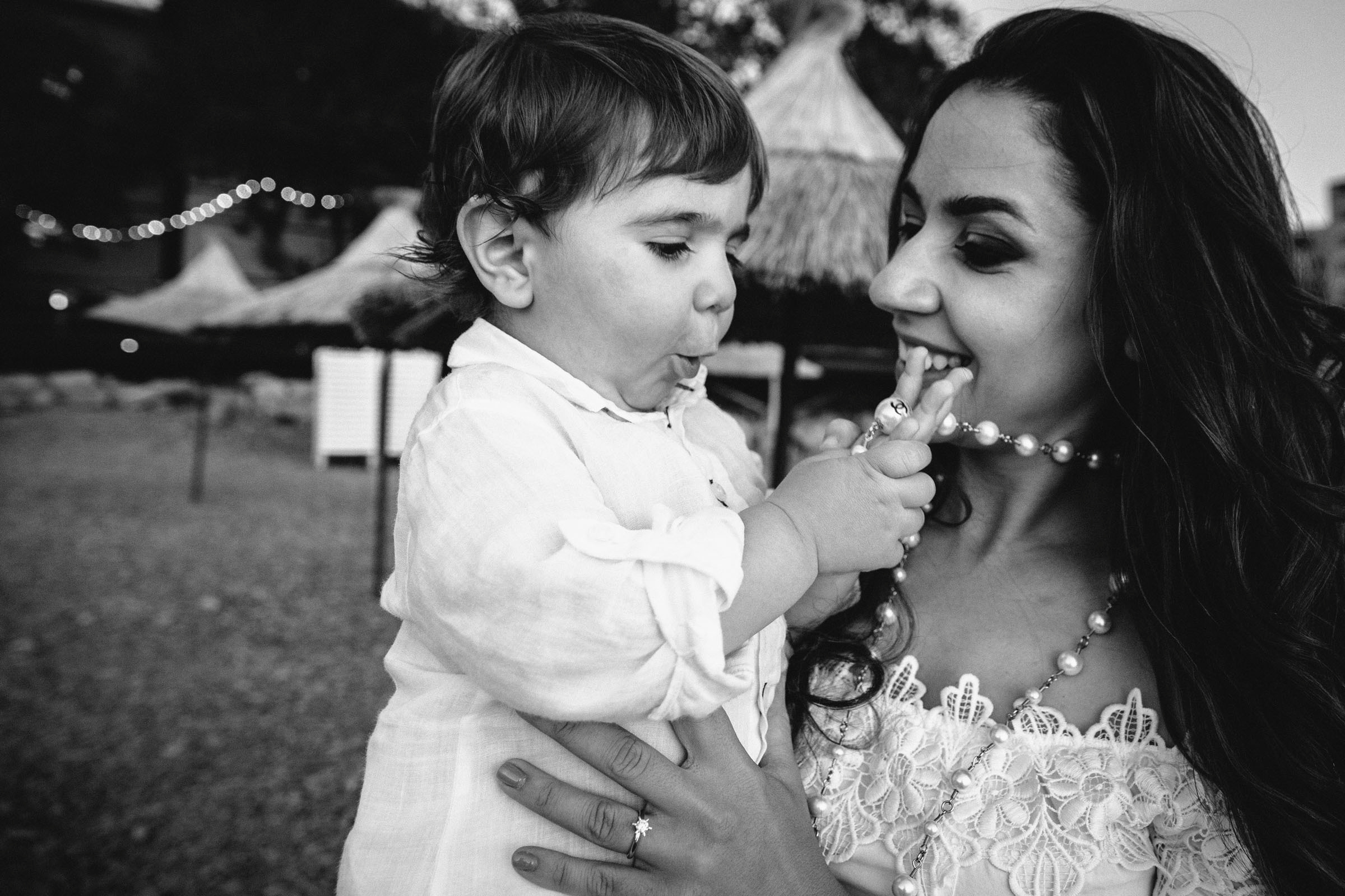 Звук бегущих ног // Карен_Рузанна_Давид_Арам. Фотограф Алутера Ирина