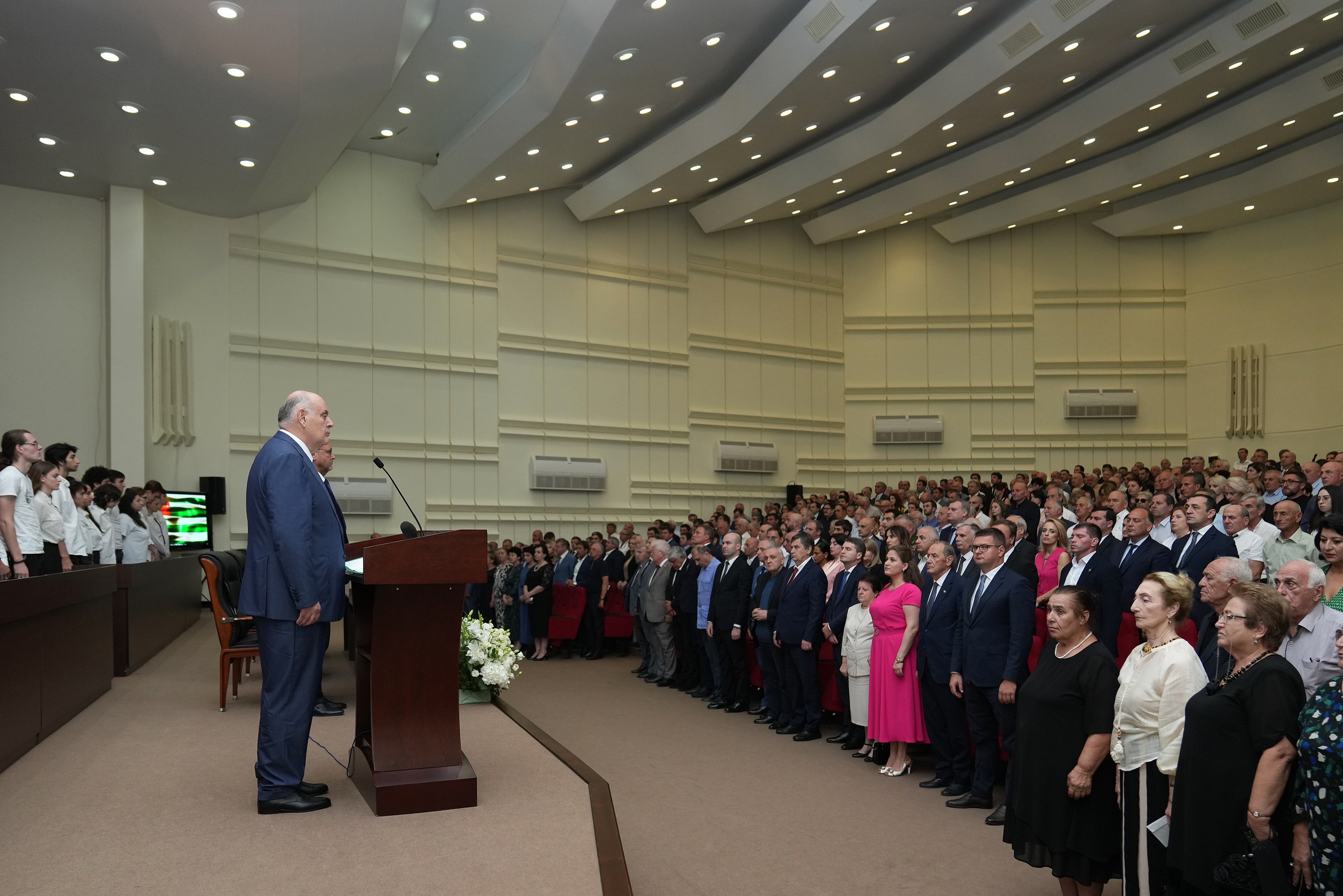 Репортажный фотограф в Сочи — профессиональная съёмка событий и мероприятий. Профессиональная фотосъемка в Сочи: репортаж, предметная, ювелирная фотосъемка, недвижимость, фуд-фотография. Фотограф Александр Афанасьев