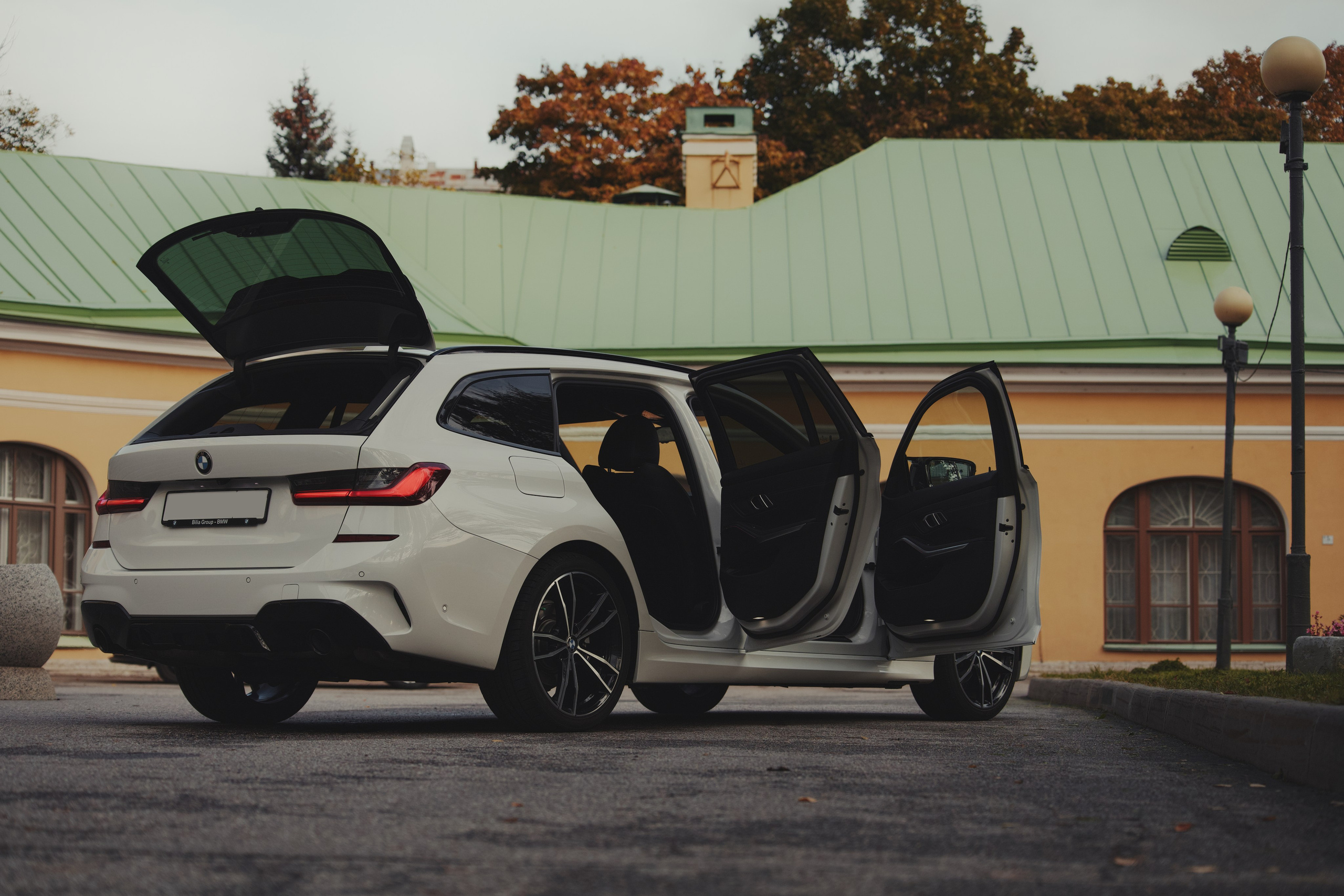 BMW 3 Autumn lowlights. Портретный и автомобильный фотограф в Санкт-Петербурге Евгений Черепанов