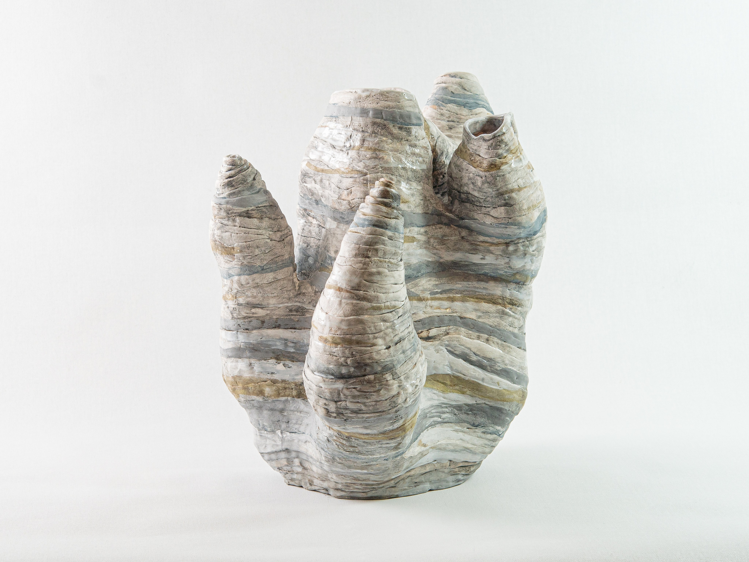 Керамический арт-объект в виде морских водорослей