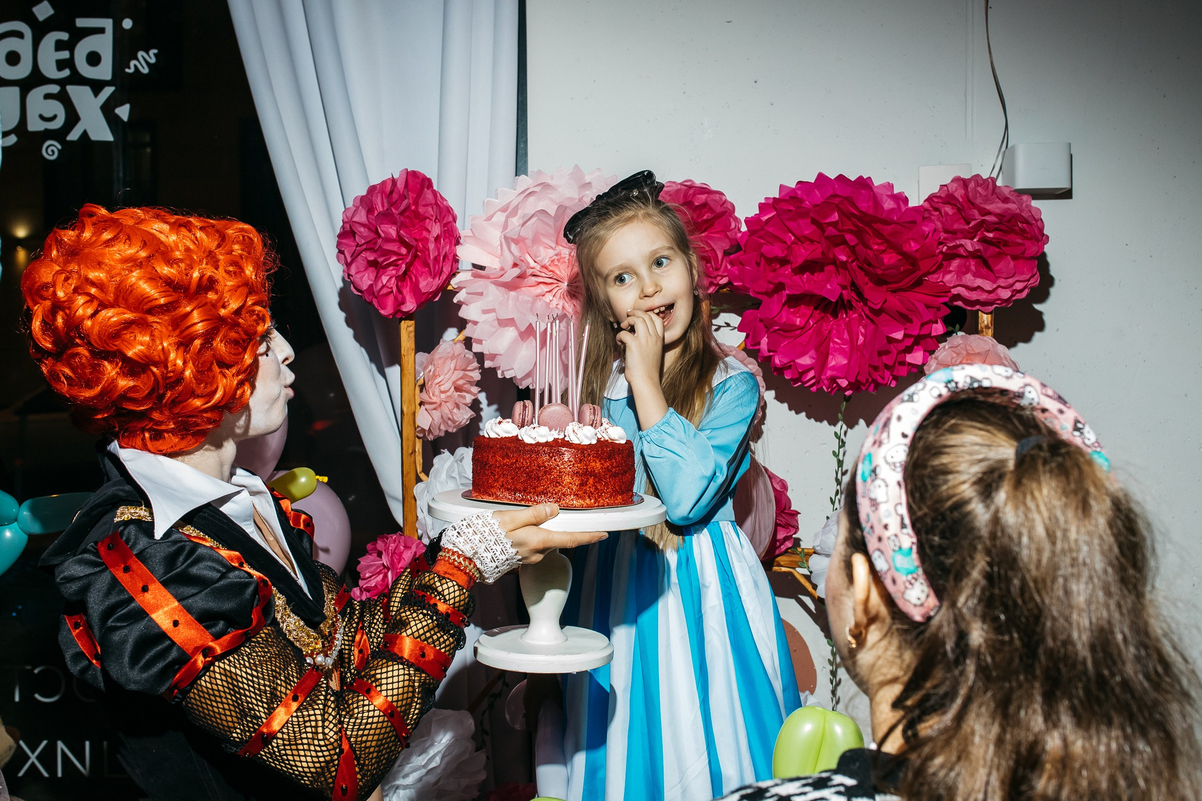 Алиса в стране чудес