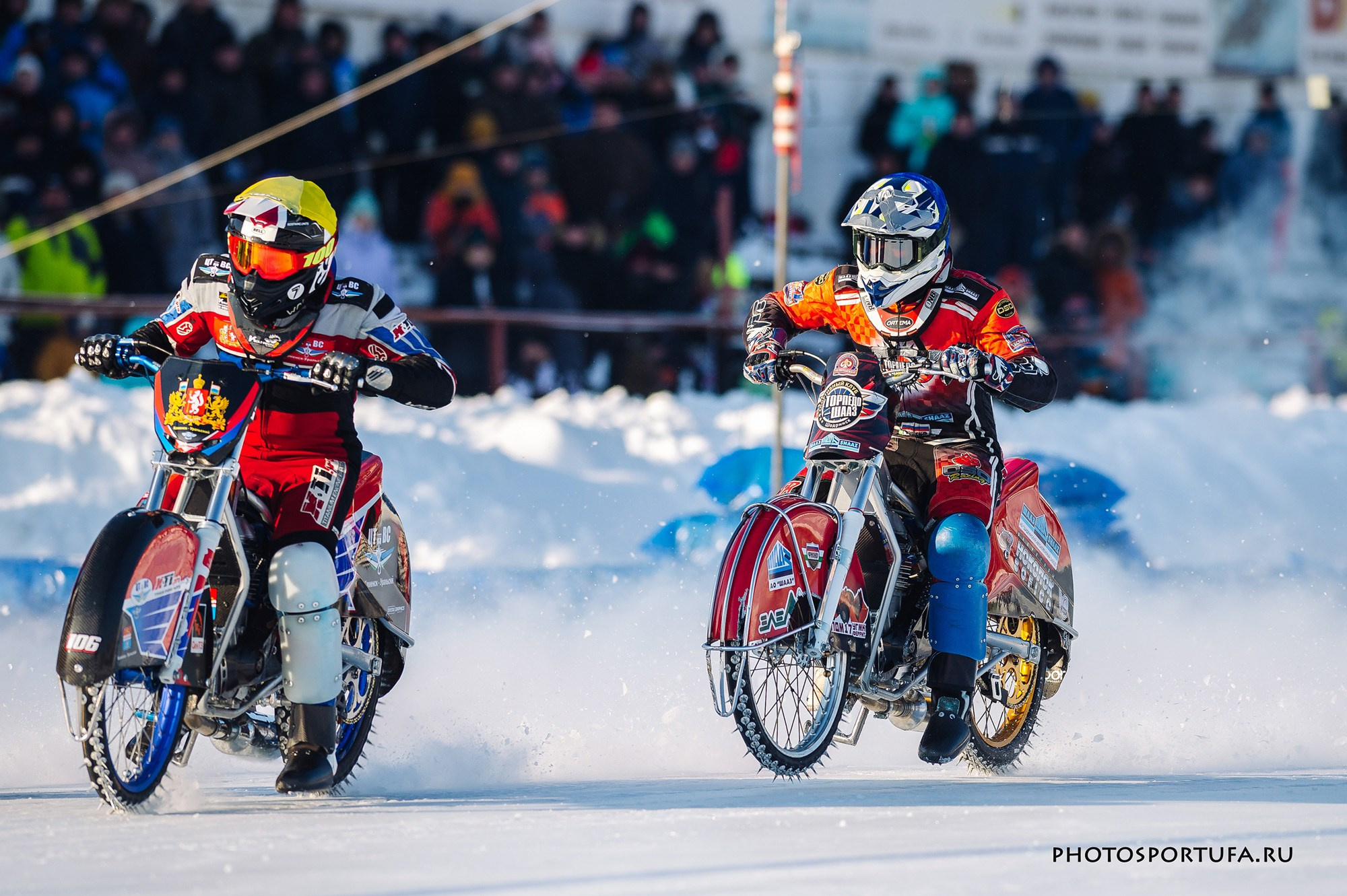 Мотогонку на льду. Спортивный фотограф в Уфе Евгений Буров