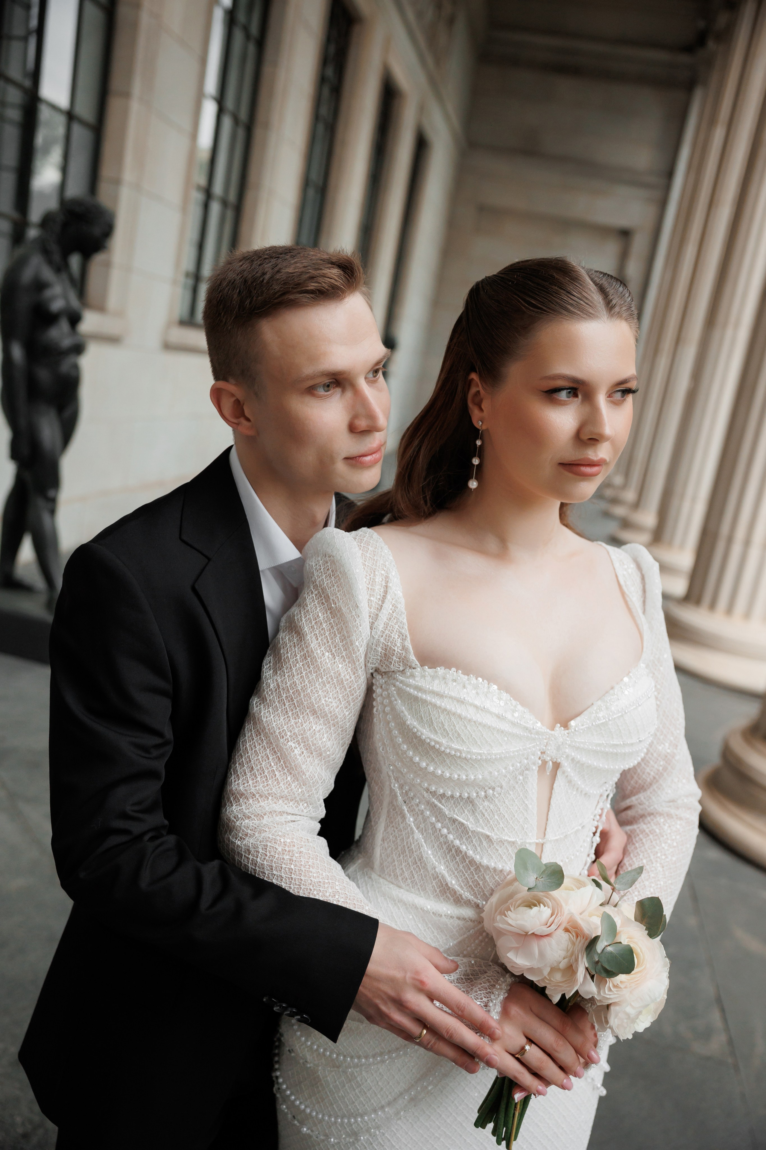 Фотосессия у Пушкинского музей. Свадебный и репортажный фотограф (Москва, Королев и другие)