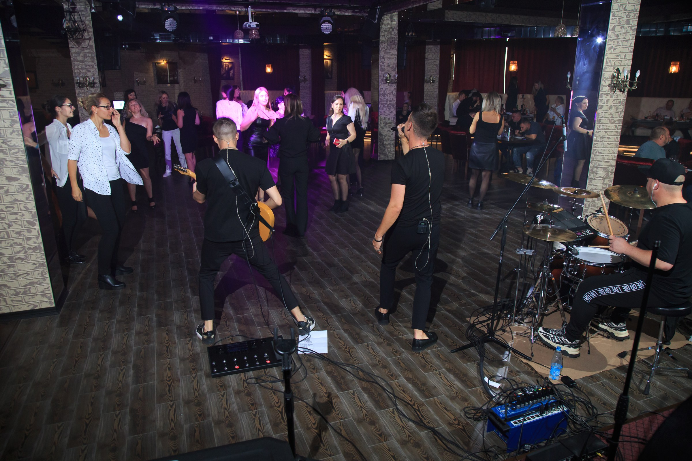 Открытие караоке клуба Mozguhose. Репортажный и свадебный фотограф Пятигорск и КМВ