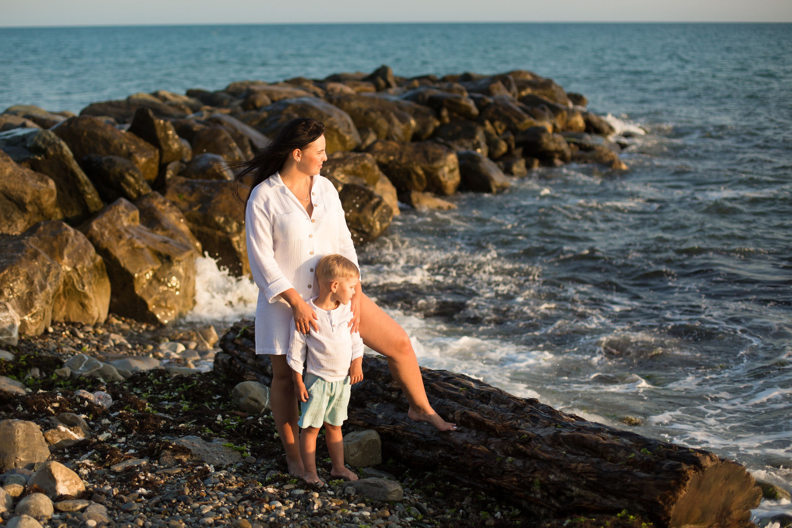 Фотосессия мамы с сыном. Фотограф в Сочи Красной поляне Абхазии Юлия Кормишенко