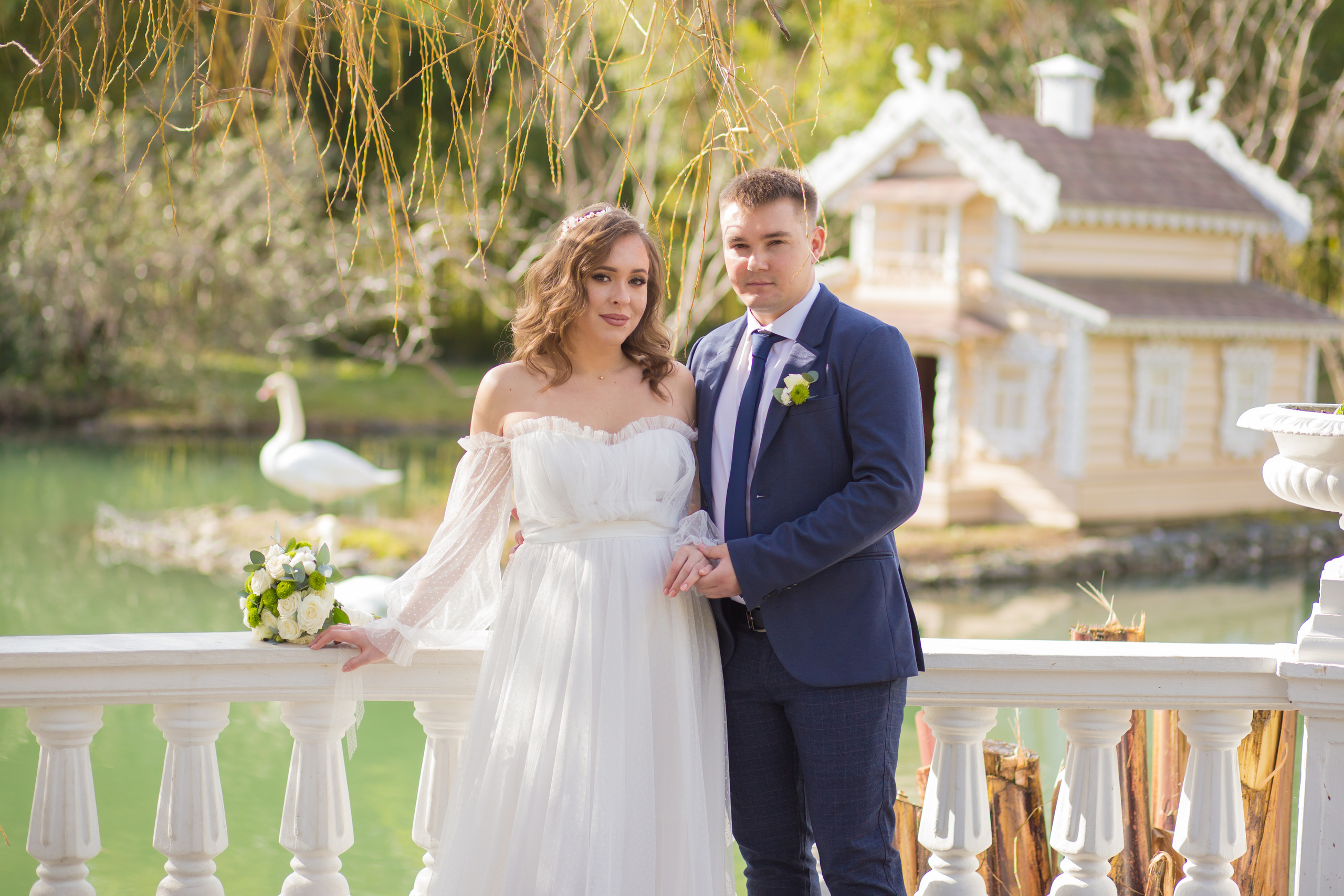 Свадебная фотосессия в парке. Фотограф в Сочи Красной поляне Абхазии Юлия Кормишенко