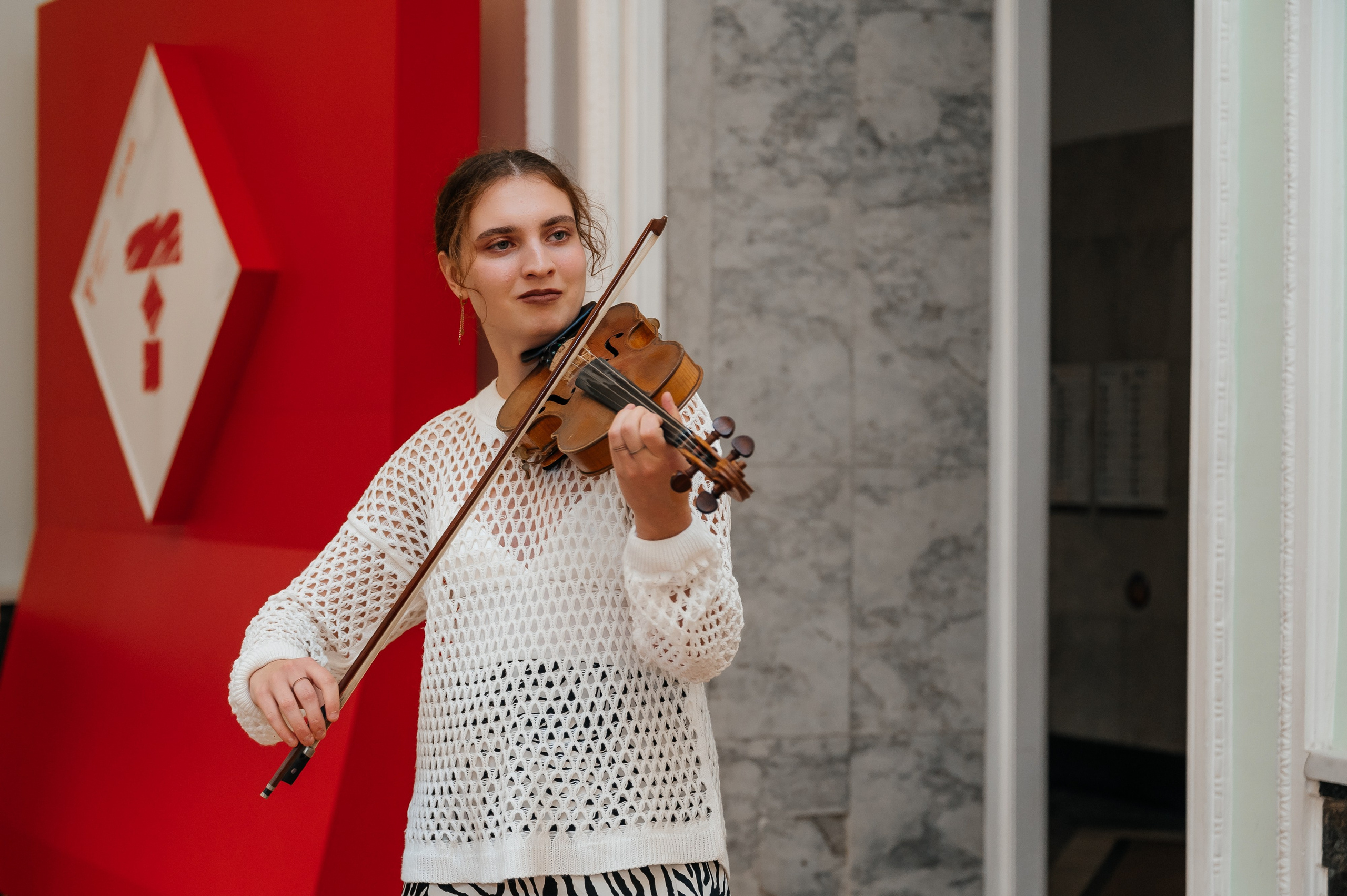 Открытие выставки Кати Васильевой в Молодежном театре. Wedding and family photographer USA