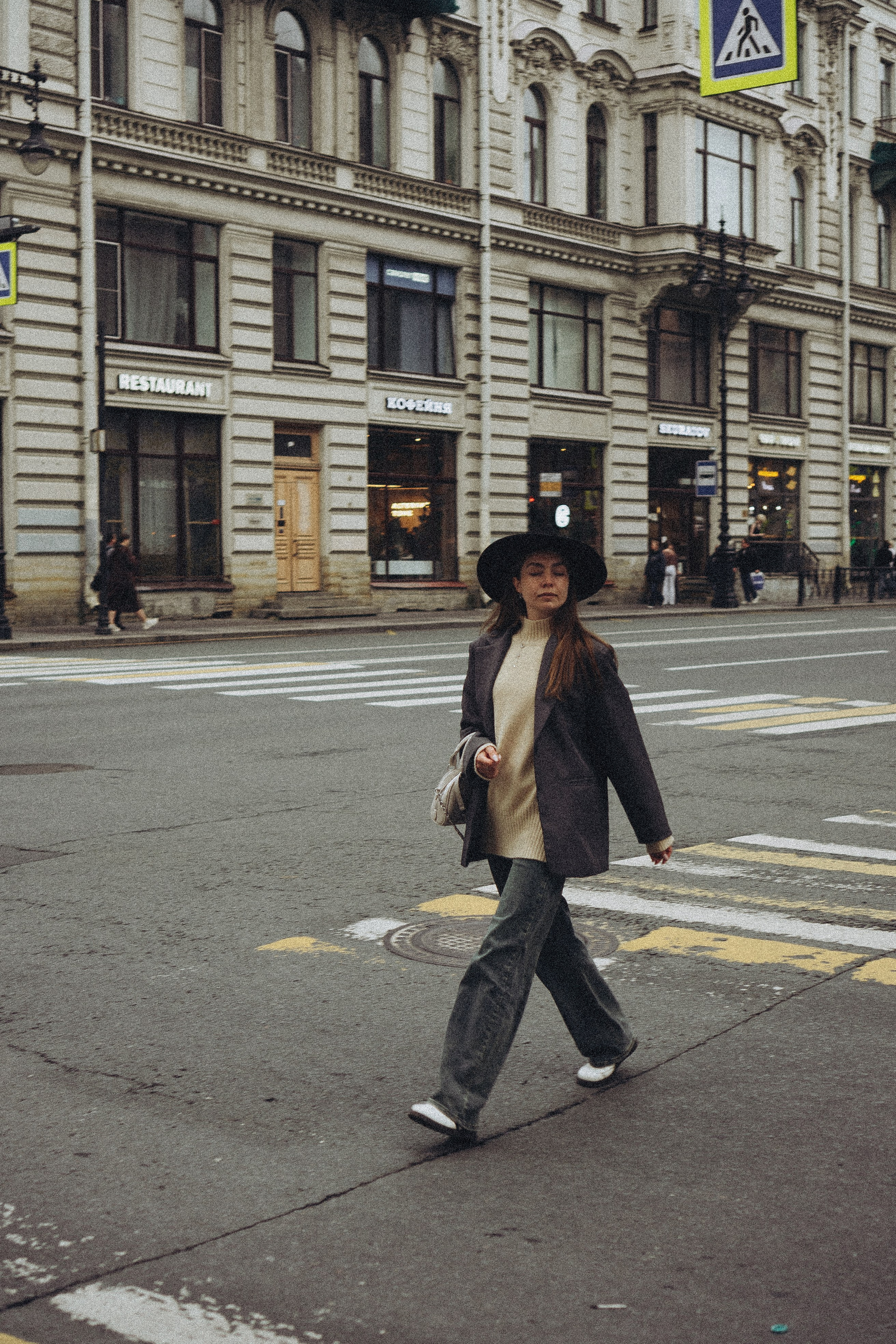 ПРОГУЛКА НА ЧЕРНЫШЕВСКОЙ. Профессиональный фотограф, Санкт-Петербург — Виктория Богомолова