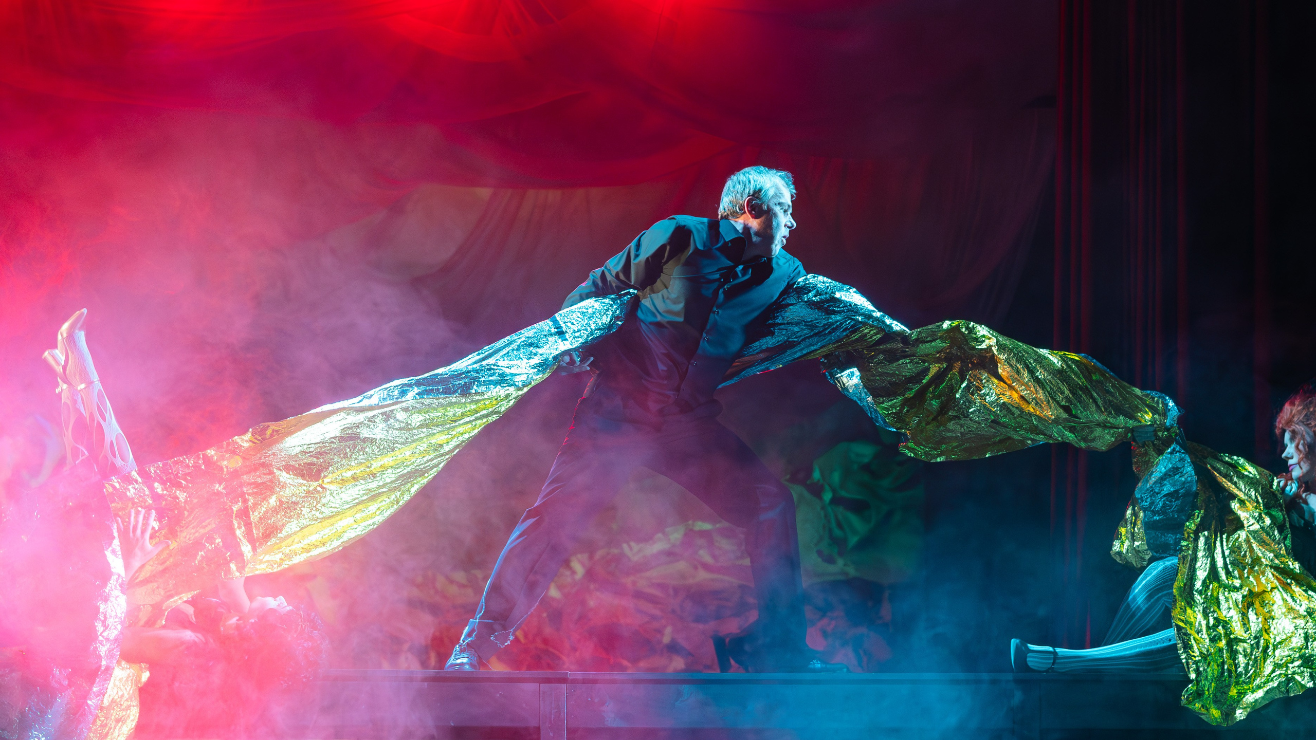 Театр Юного Зрителя «Маленькие трагедии». Фотограф Марк Файзулин