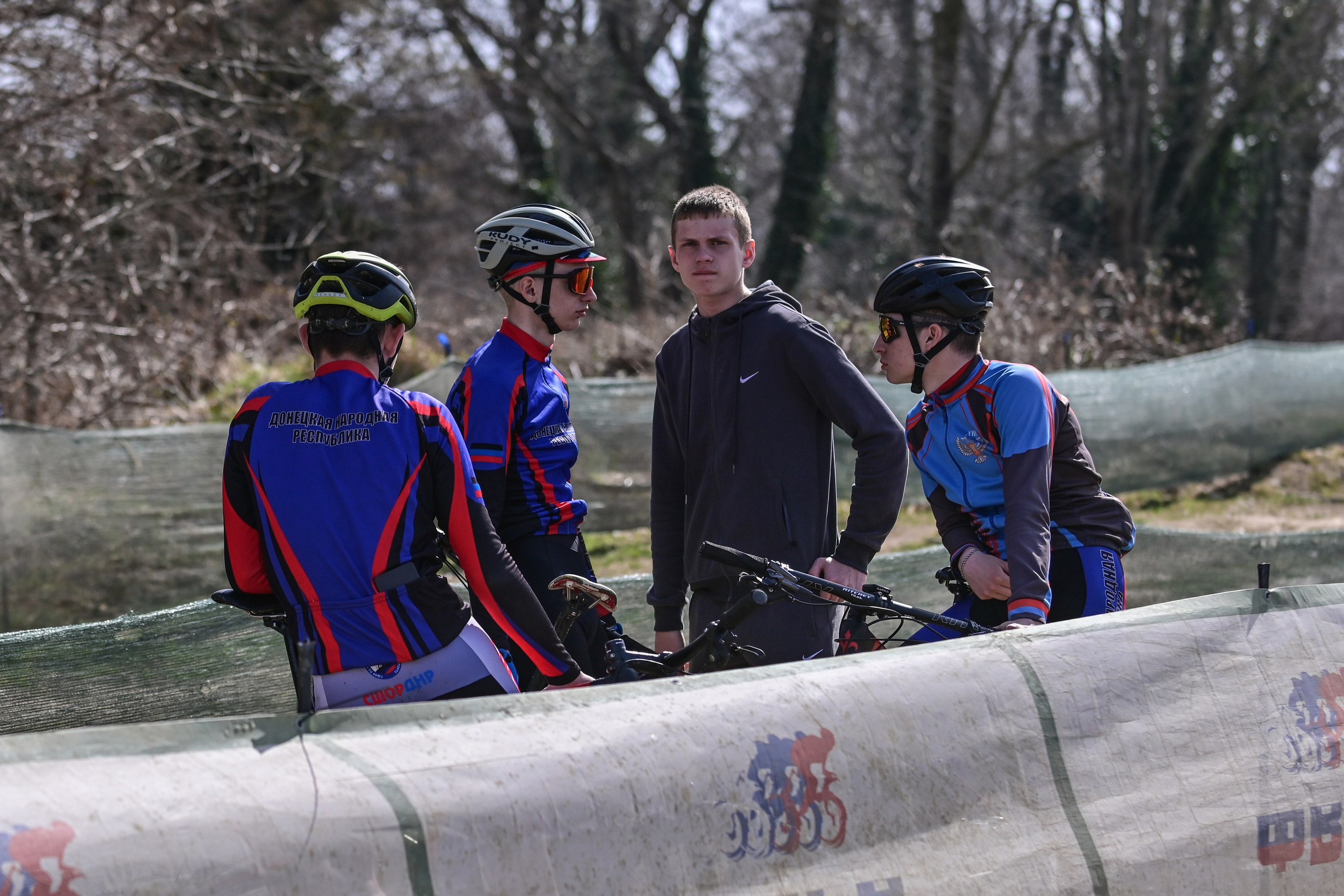 Маунтинбайк, кросс-кантри в Архипо-Осиповке 16 марта 2025. Спортивный фотограф, фотожурналист Павел Ларькин