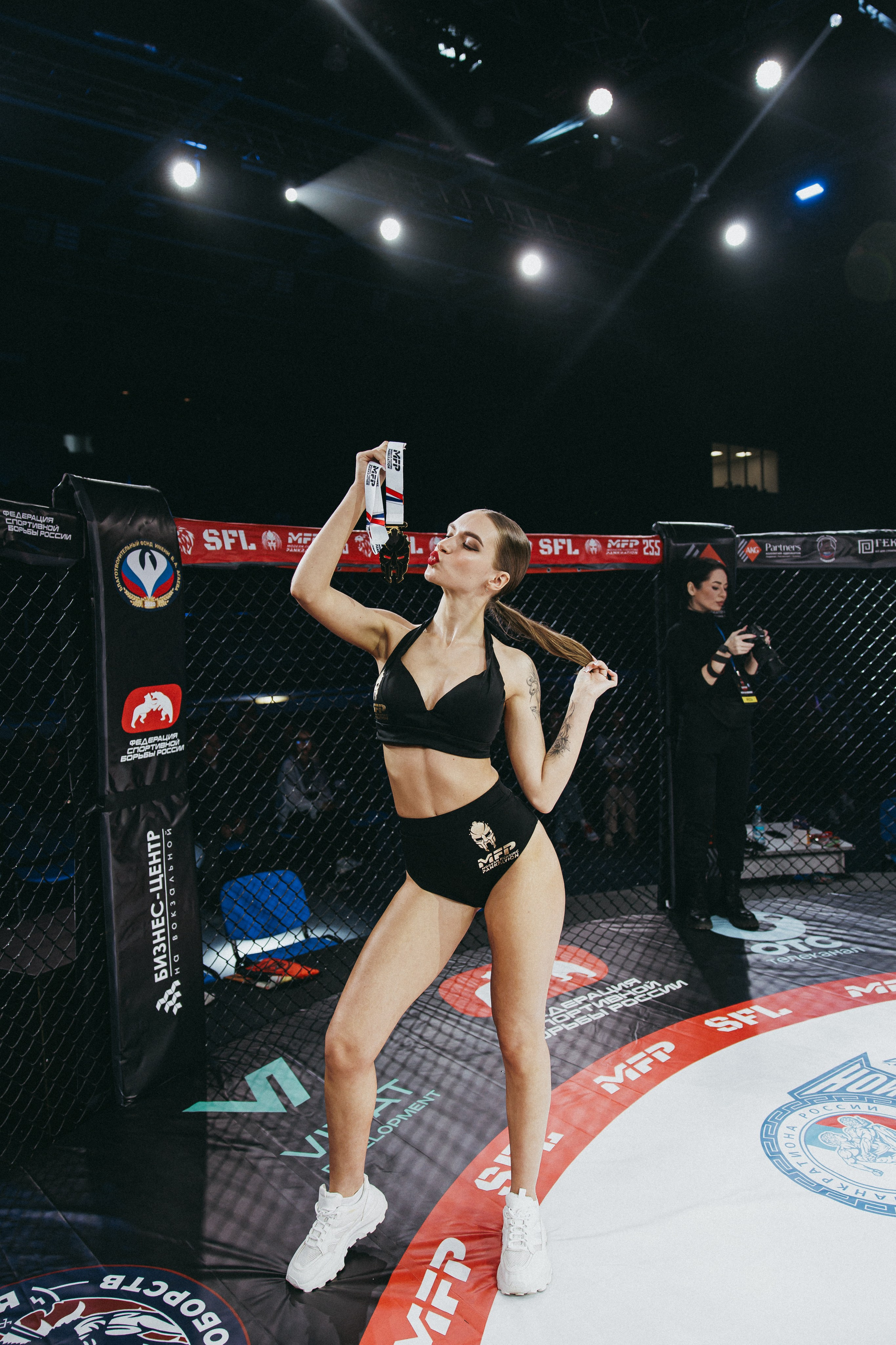 MFP255 ДУГЛАС РИБЕЙРО VS МАКСИМ БУТОРИН. Фотограф Иркутск Антипин Сергей