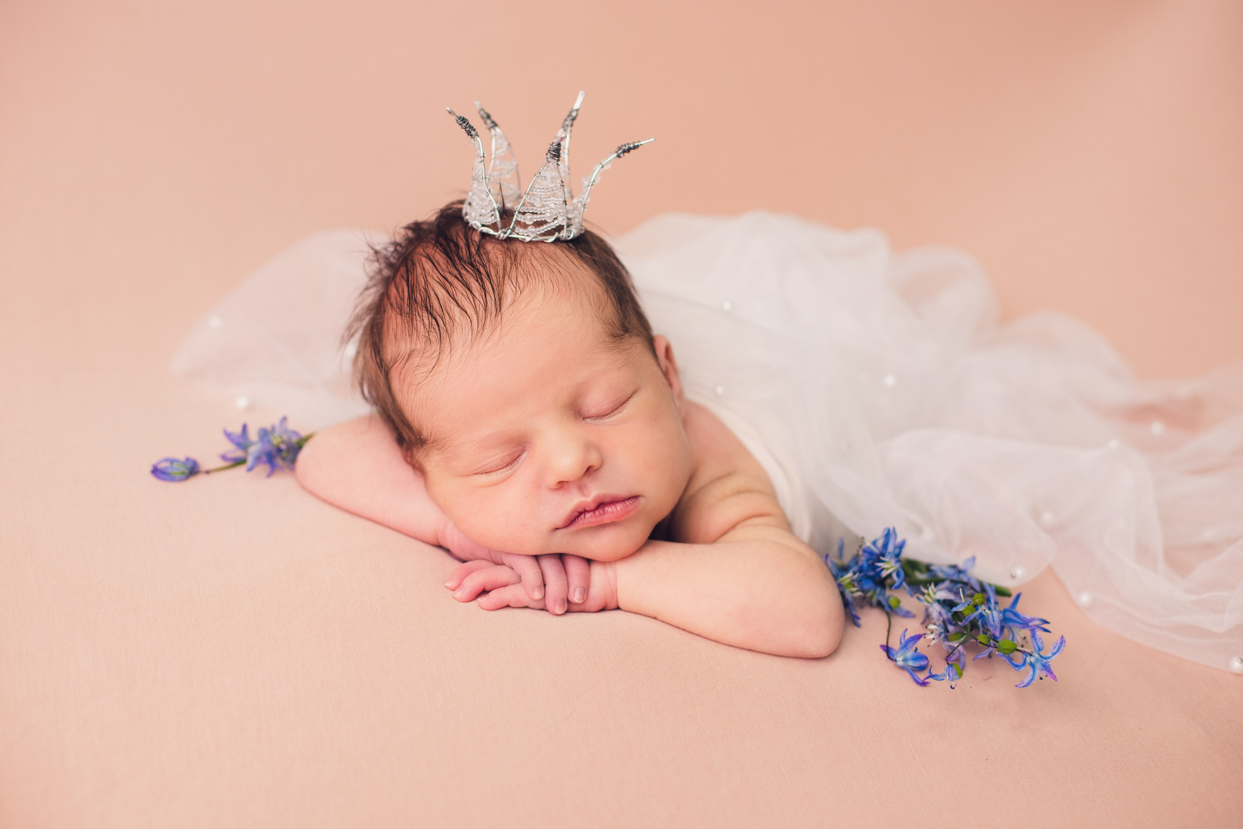 Алина. Фотограф новорожденных в г. Россошь Виктория Нечепуренко