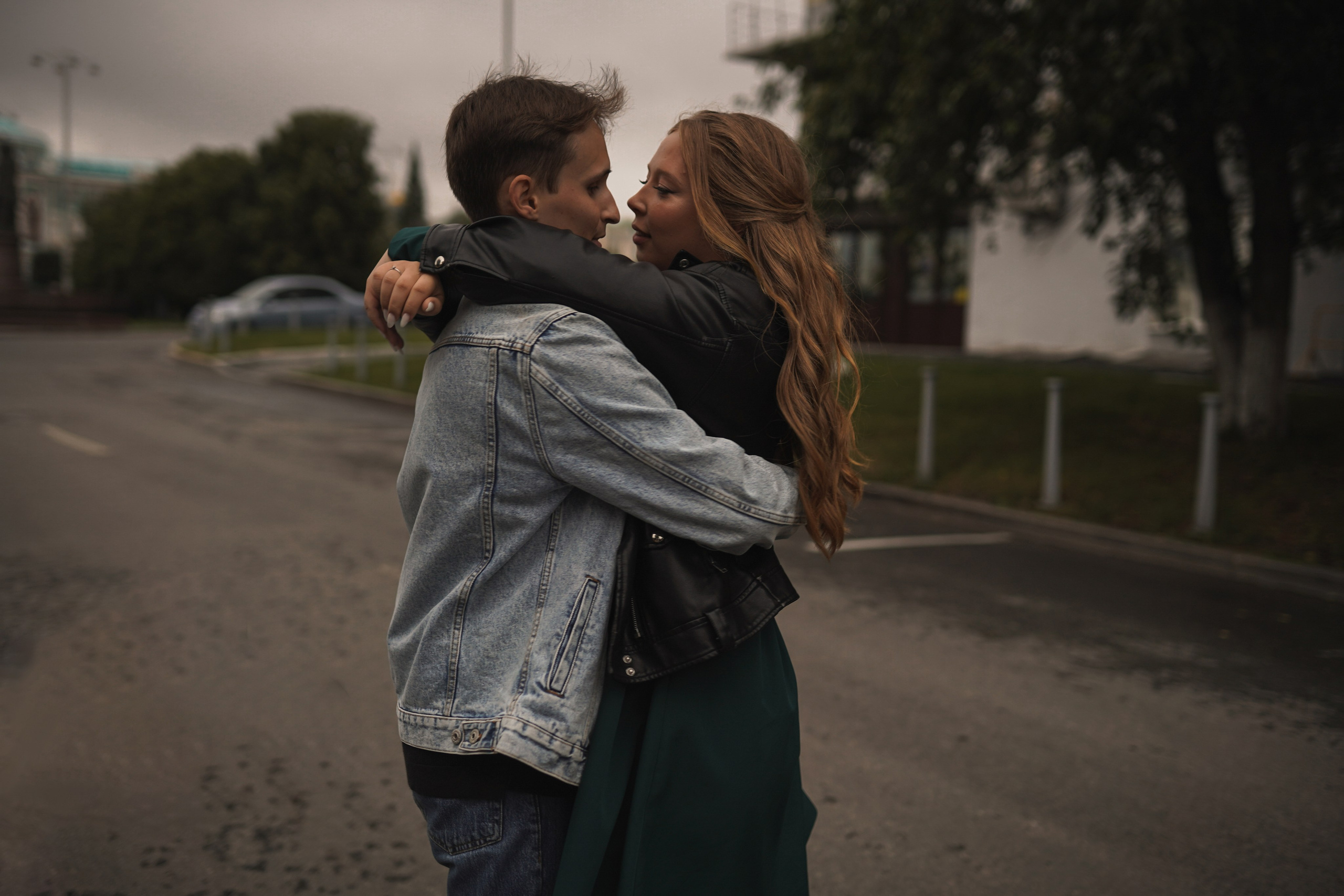 За малиновым солнцем