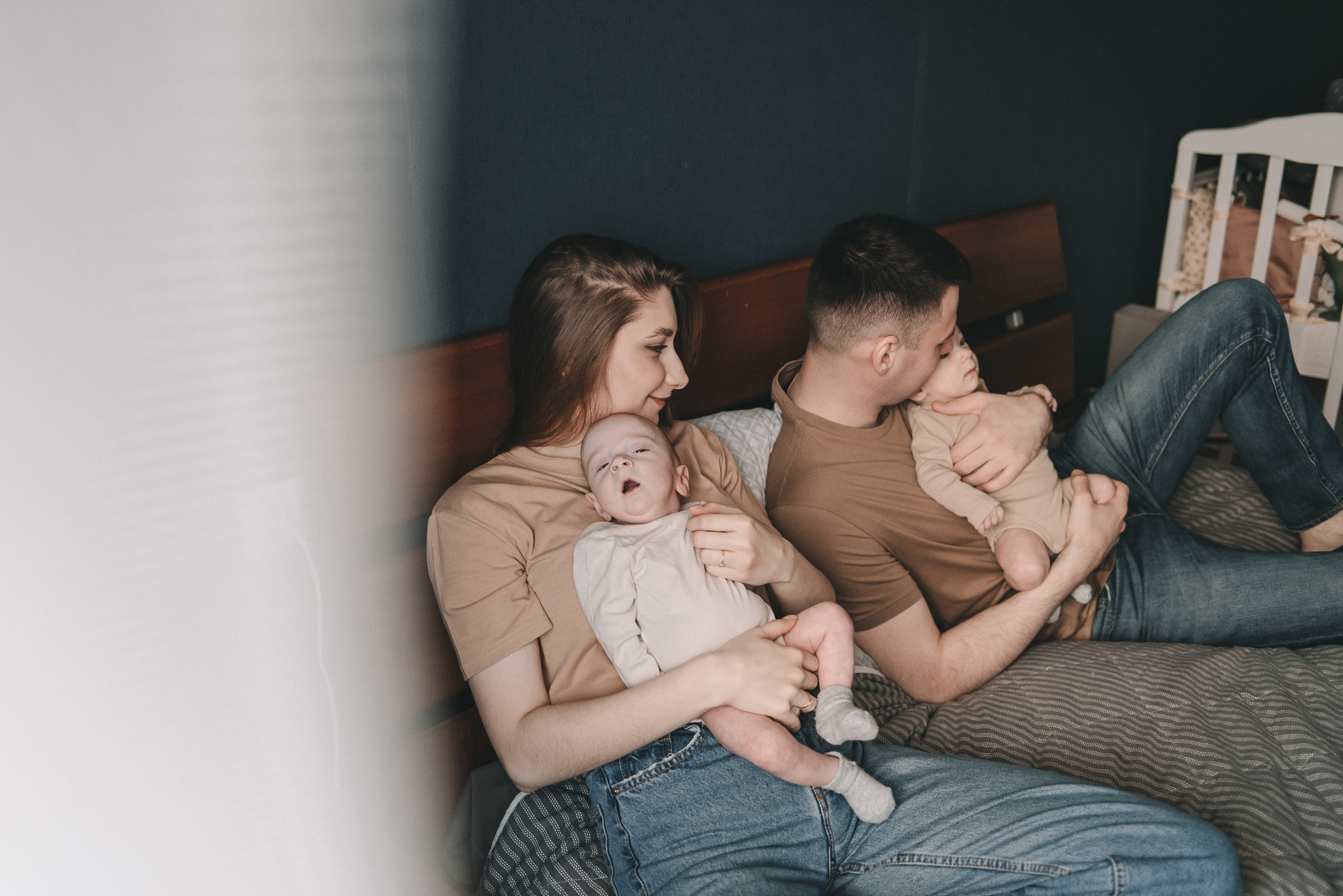 Сеня и Тимоша. Фотограф новорожденных в стиле lifestyle в Воронеже Юлия Ключникова