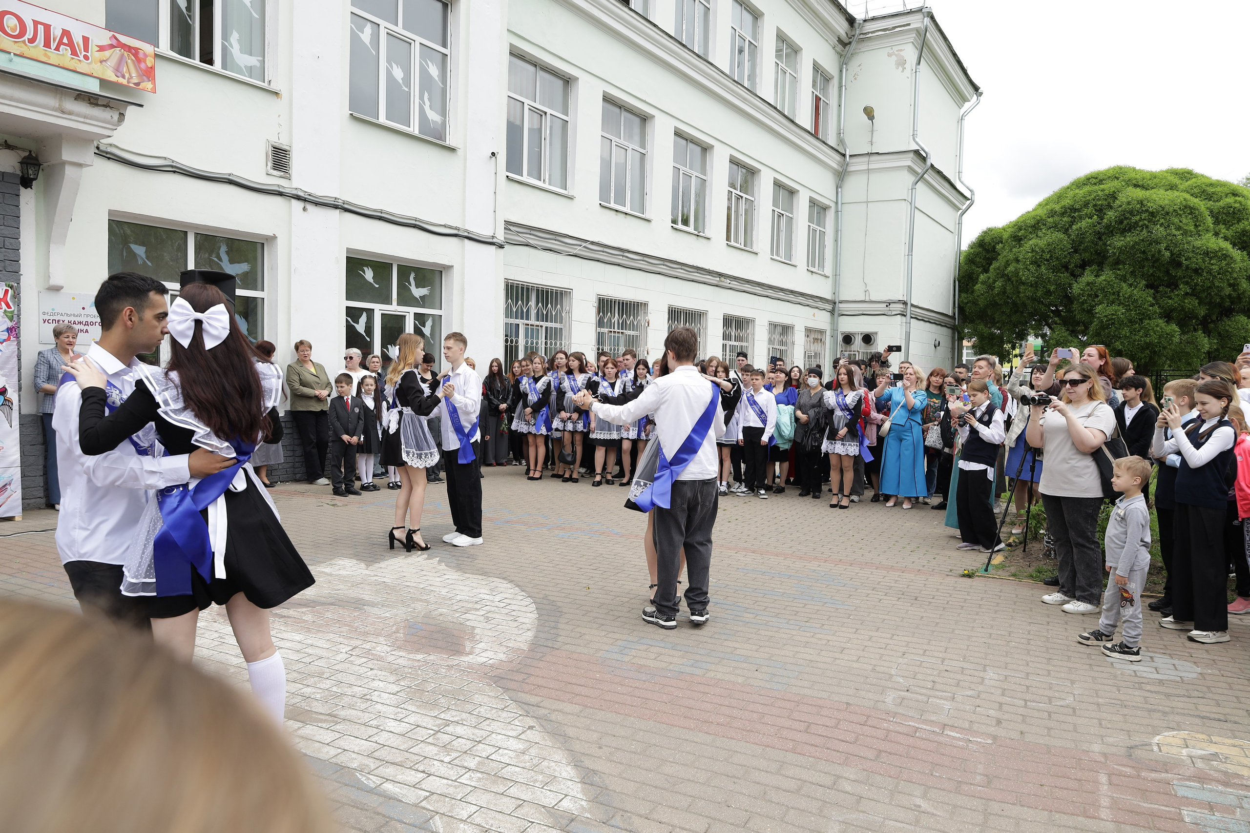Последний звонок. Фотограф Надршина Лилия