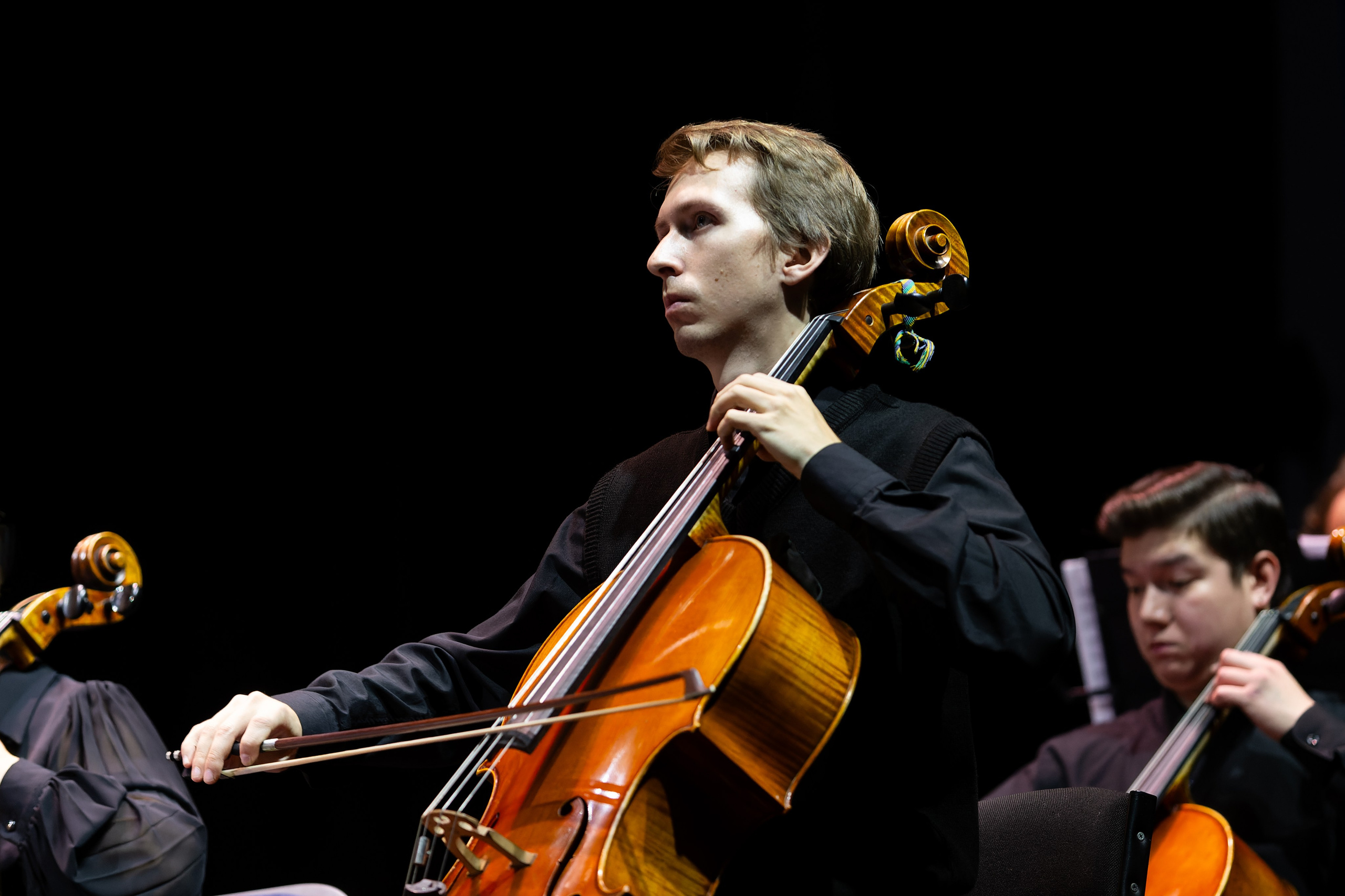 Концерт Южно-Сахалинского симфонического оркестра. Кутузов Евгений Фотограф в Южно-Сахалинске