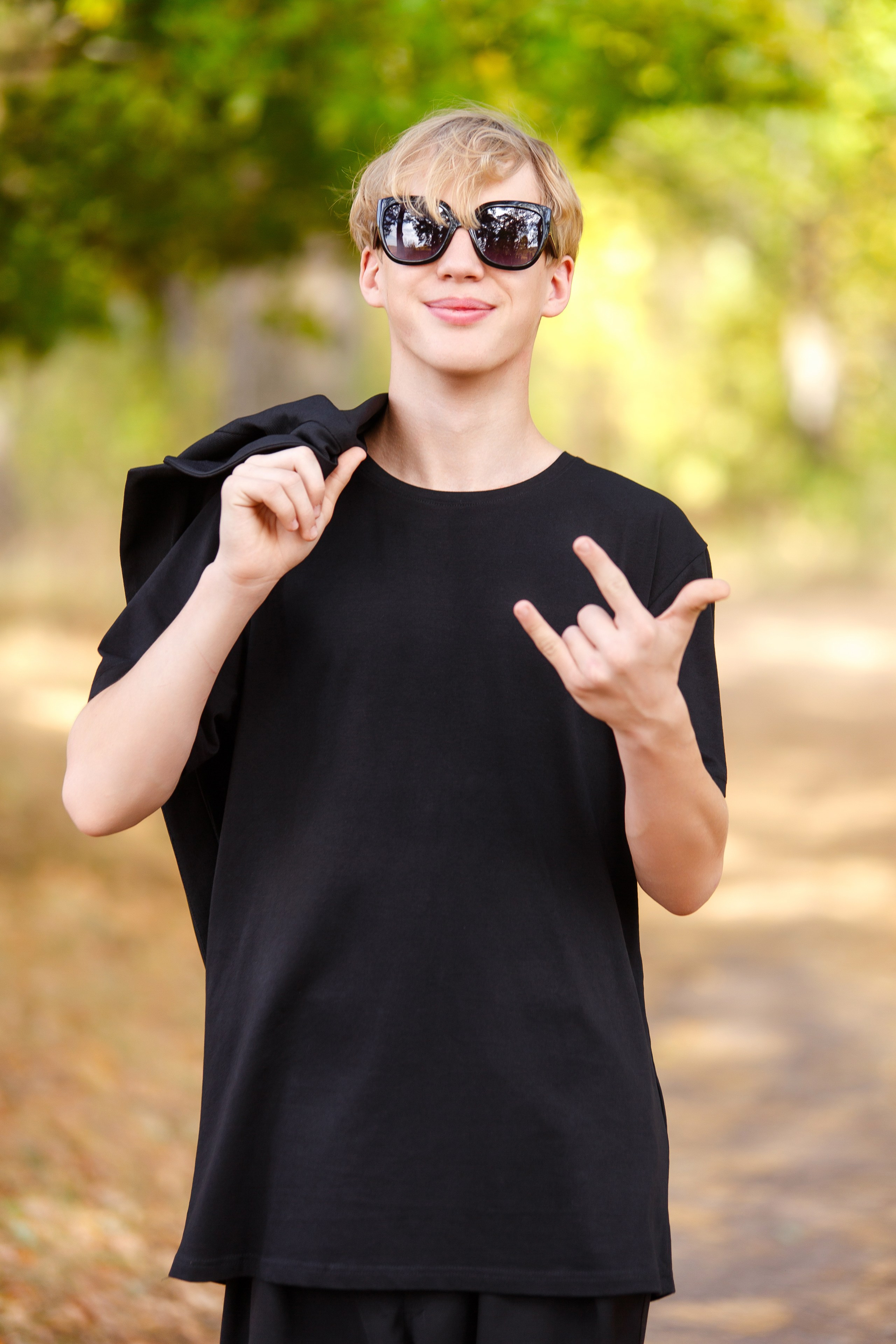 ПОРТРЕТНАЯ ФОТОСЕССИЯ УЛИЧНАЯ ДЛЯ 9 КЛАССА. ТВОЙ АЛЬБОМ / ТВОИ ПРАВИЛА